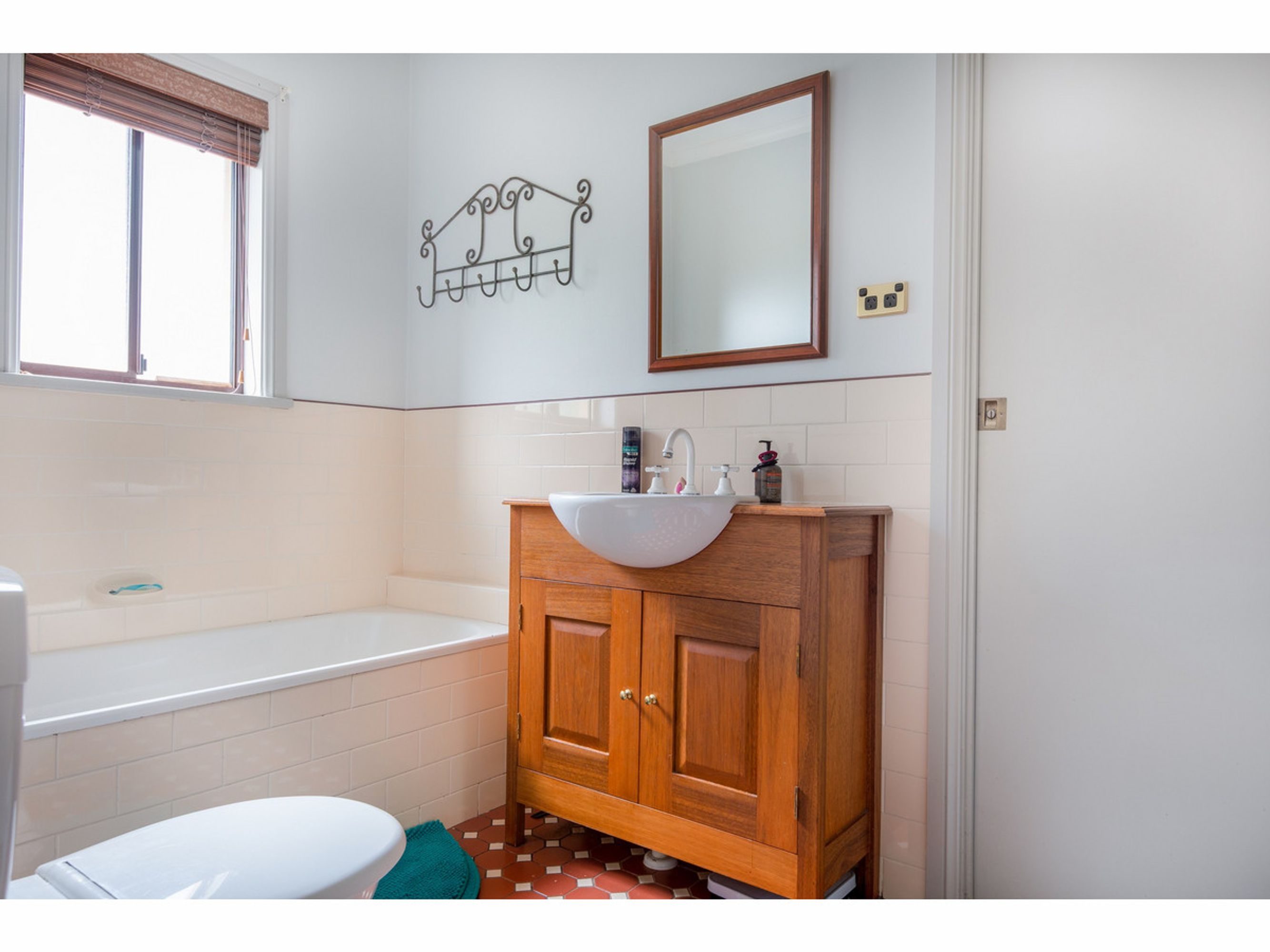 8 Fourth Avenue, Katoomba - Thumbnail 6