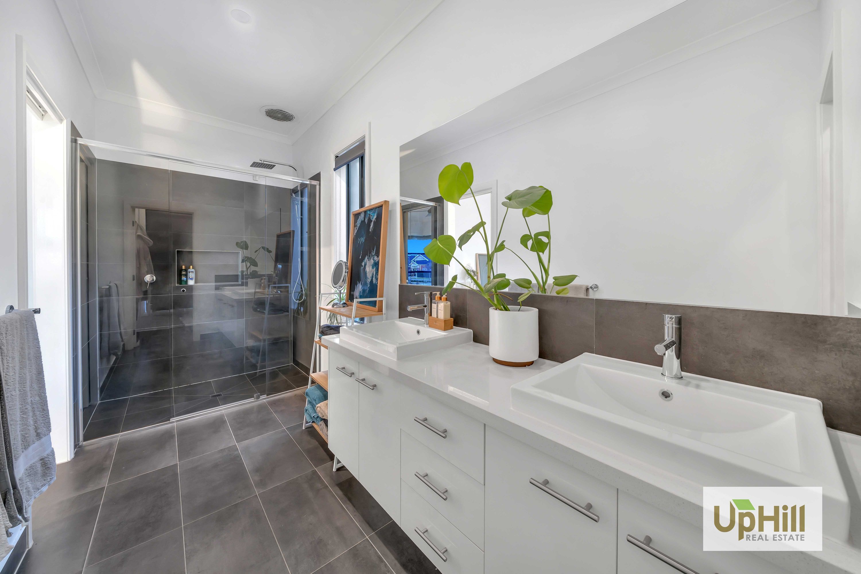 29 Littleshore Crescent, Clyde North - Thumbnail 4