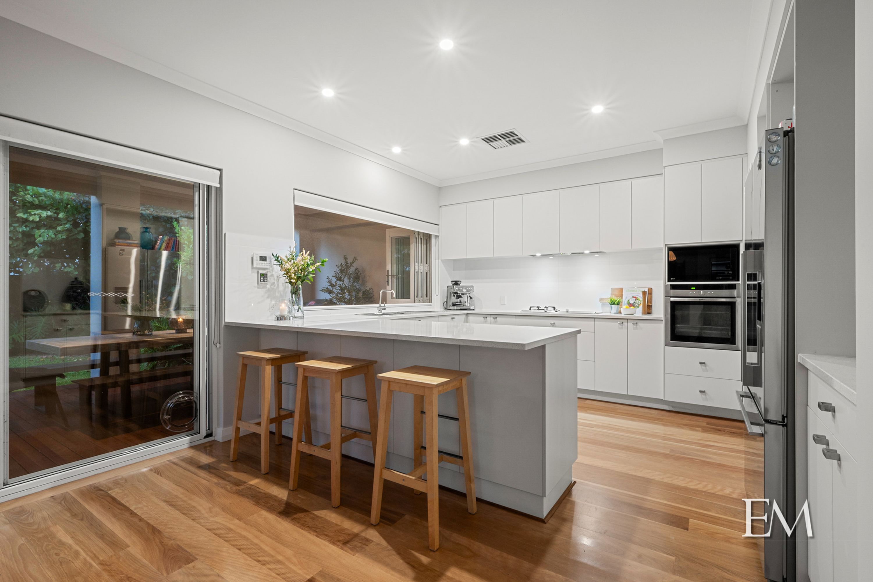 18 Second Avenue, Claremont - Thumbnail 3