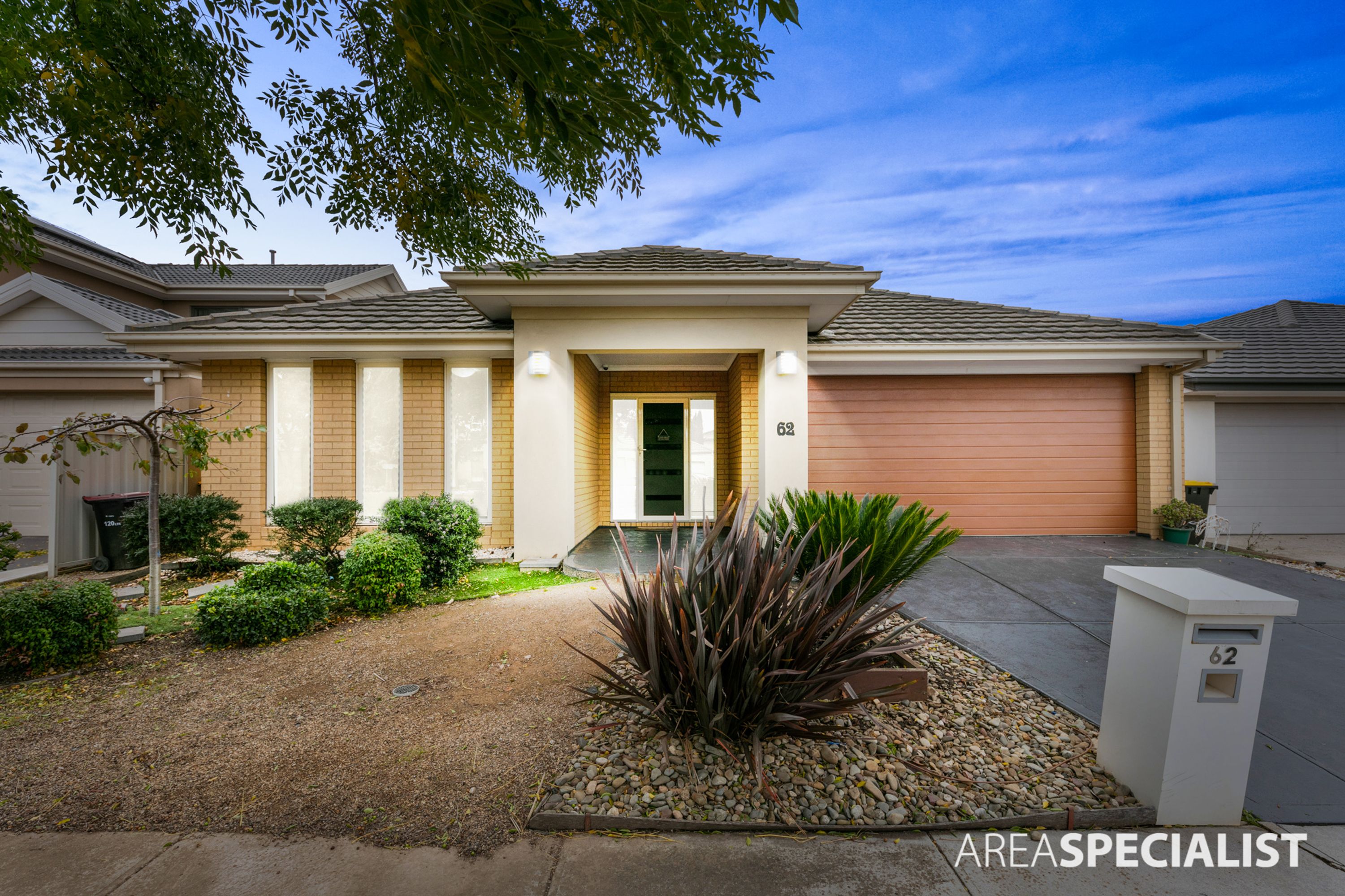 62 Lawson Way, Caroline Springs VIC 3023, Caroline Springs - Thumbnail 2