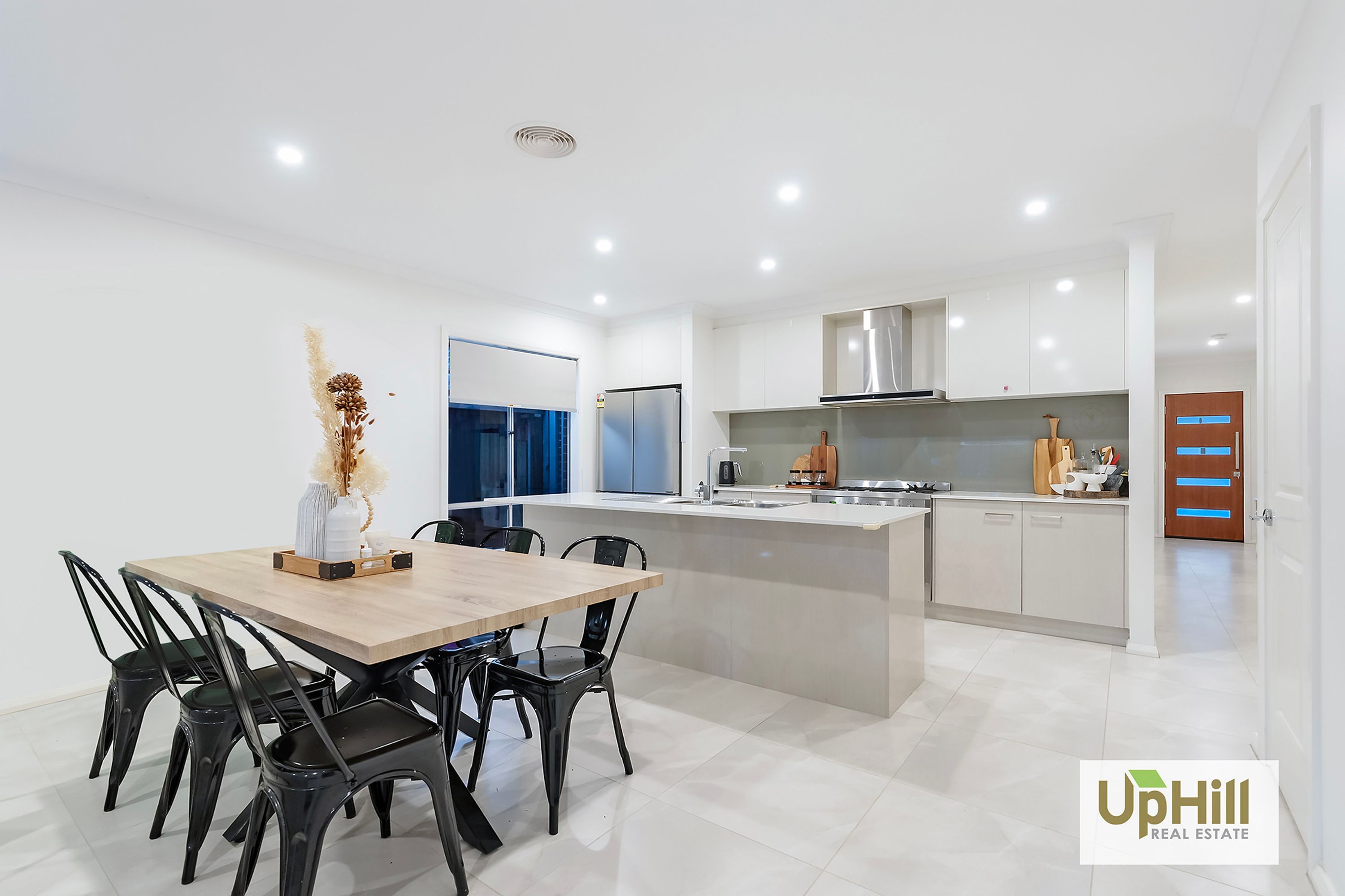 28 Khan Boulevard, Clyde North - Thumbnail 6