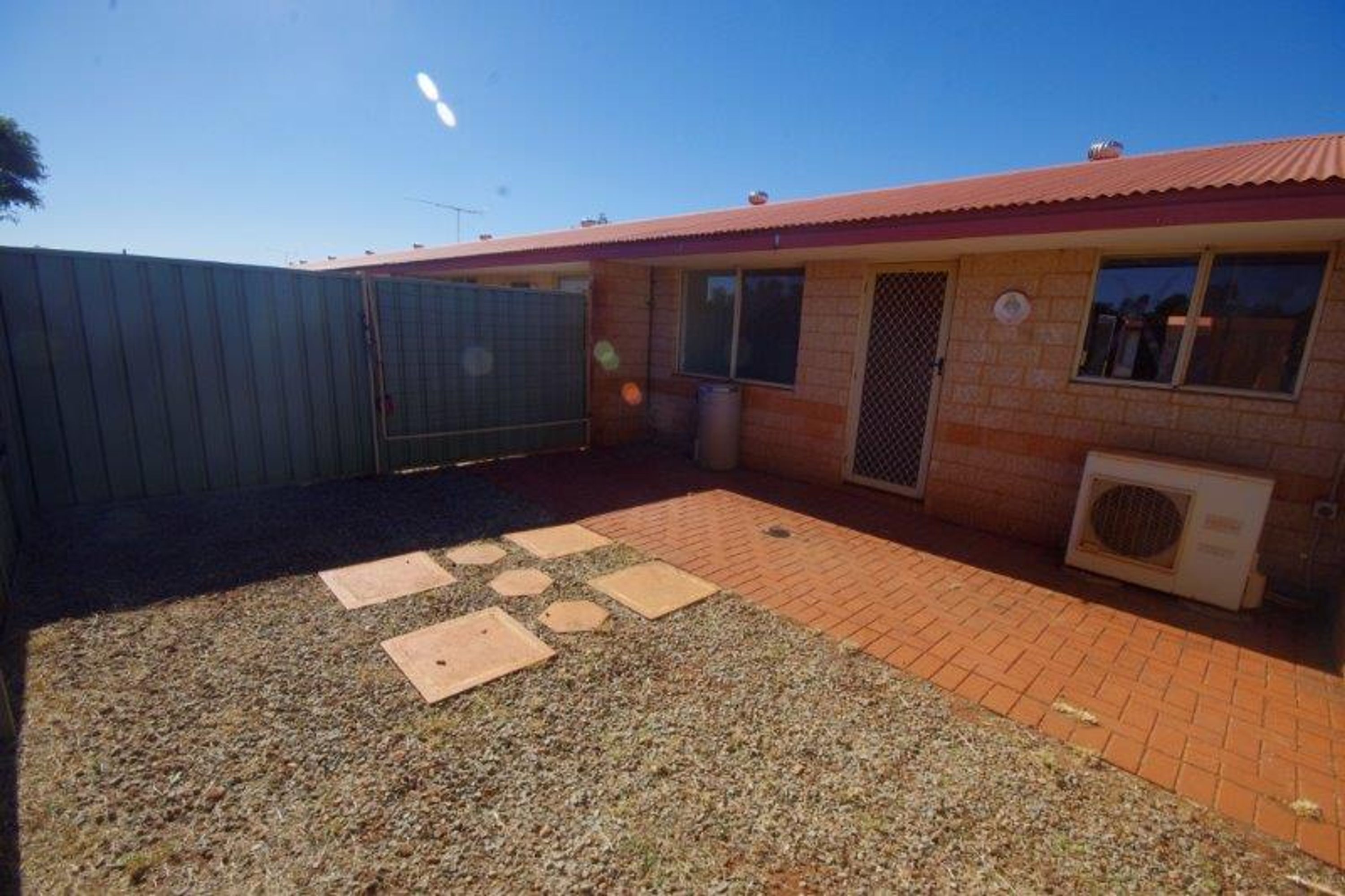 2/1 Cowra Drive, Newman, Newman - Thumbnail 2