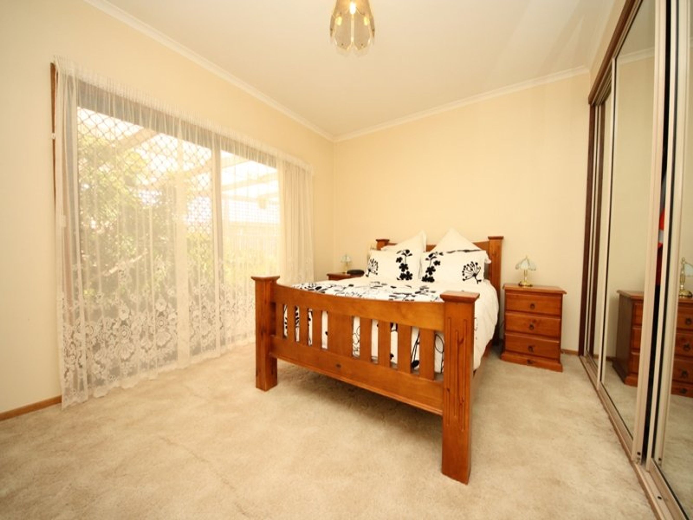 9 Bullen Court, Horsham VIC 3400, Horsham - Thumbnail 2