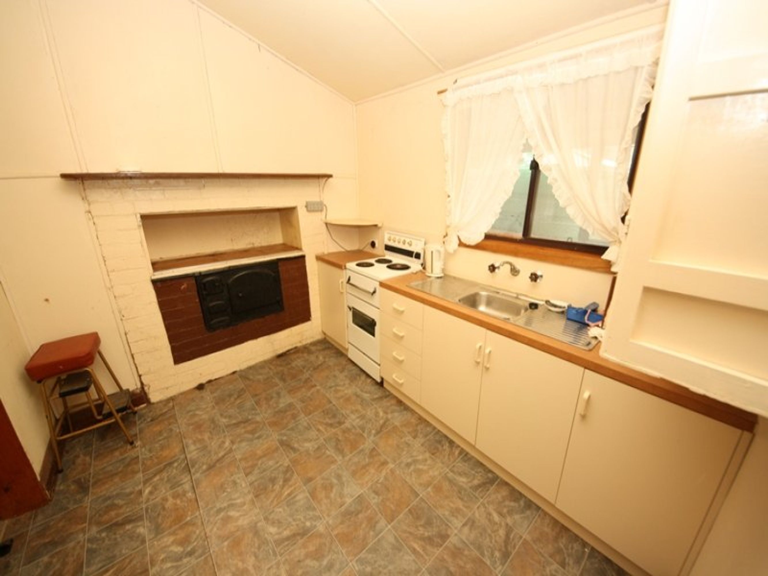 51 Ramsay Street, Nhill VIC 3418, Nhill - Thumbnail 3