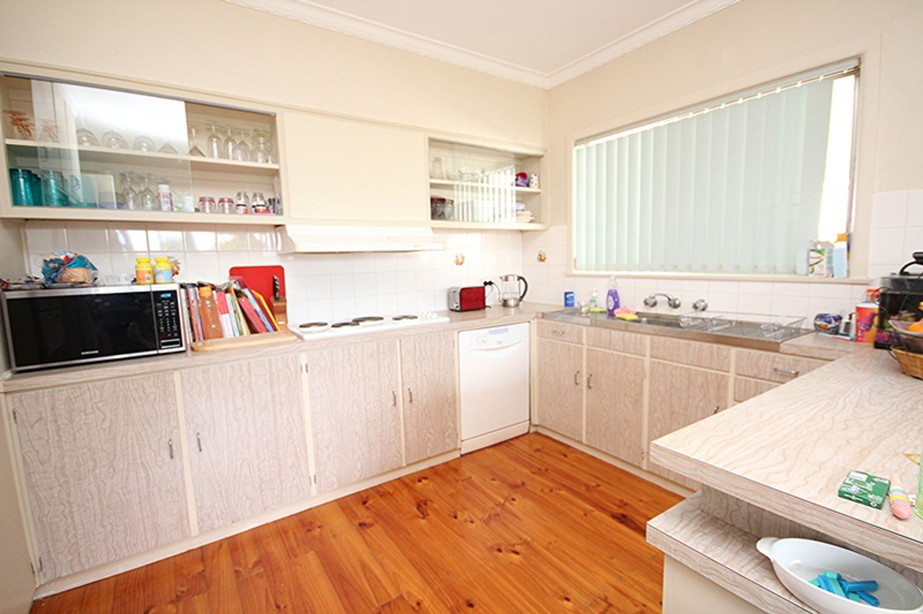 19 Landy Street, Horsham VIC 3400, Horsham - Thumbnail 3