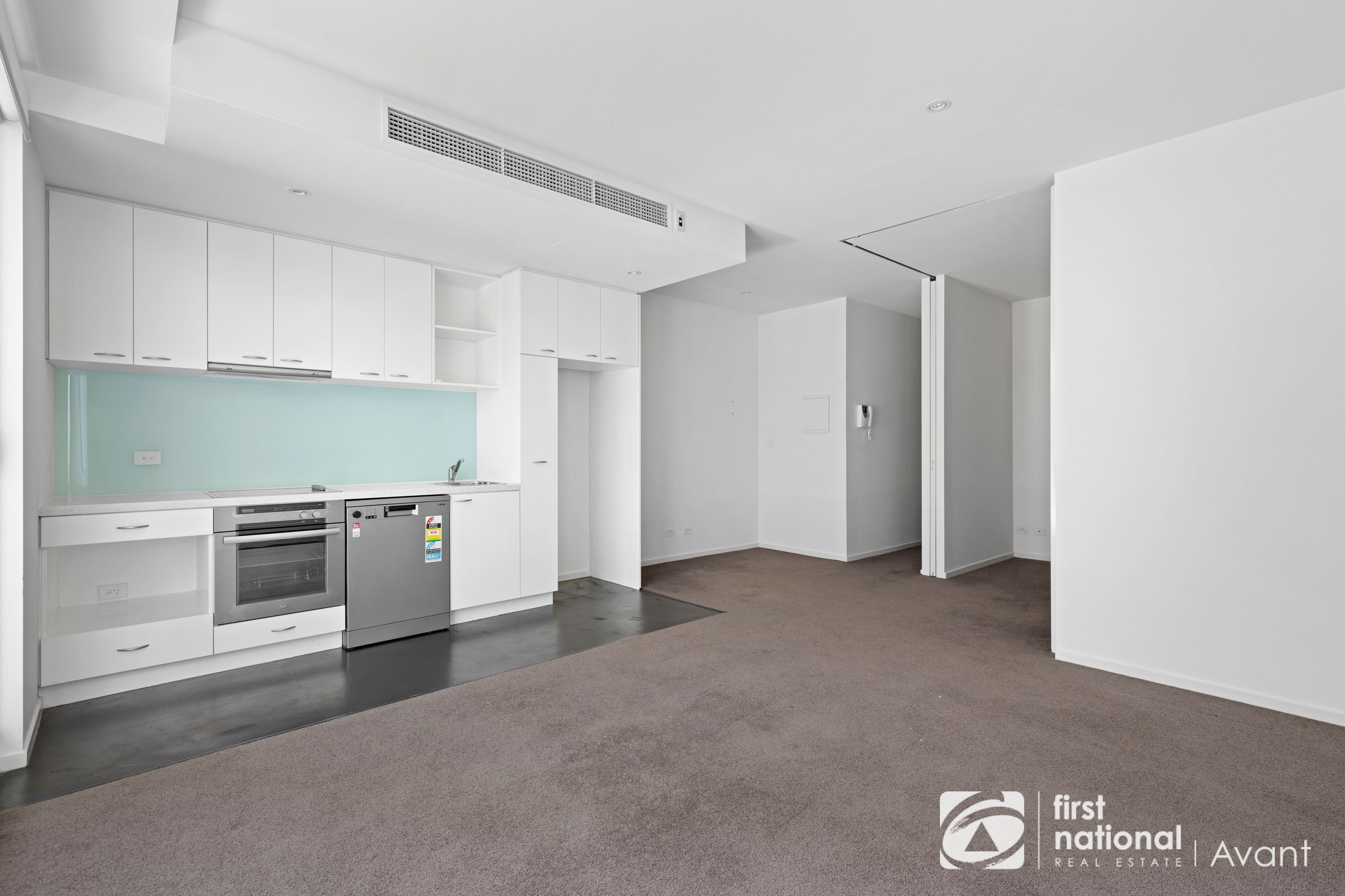 207/52 Dow Street, Port Melbourne - Thumbnail 6