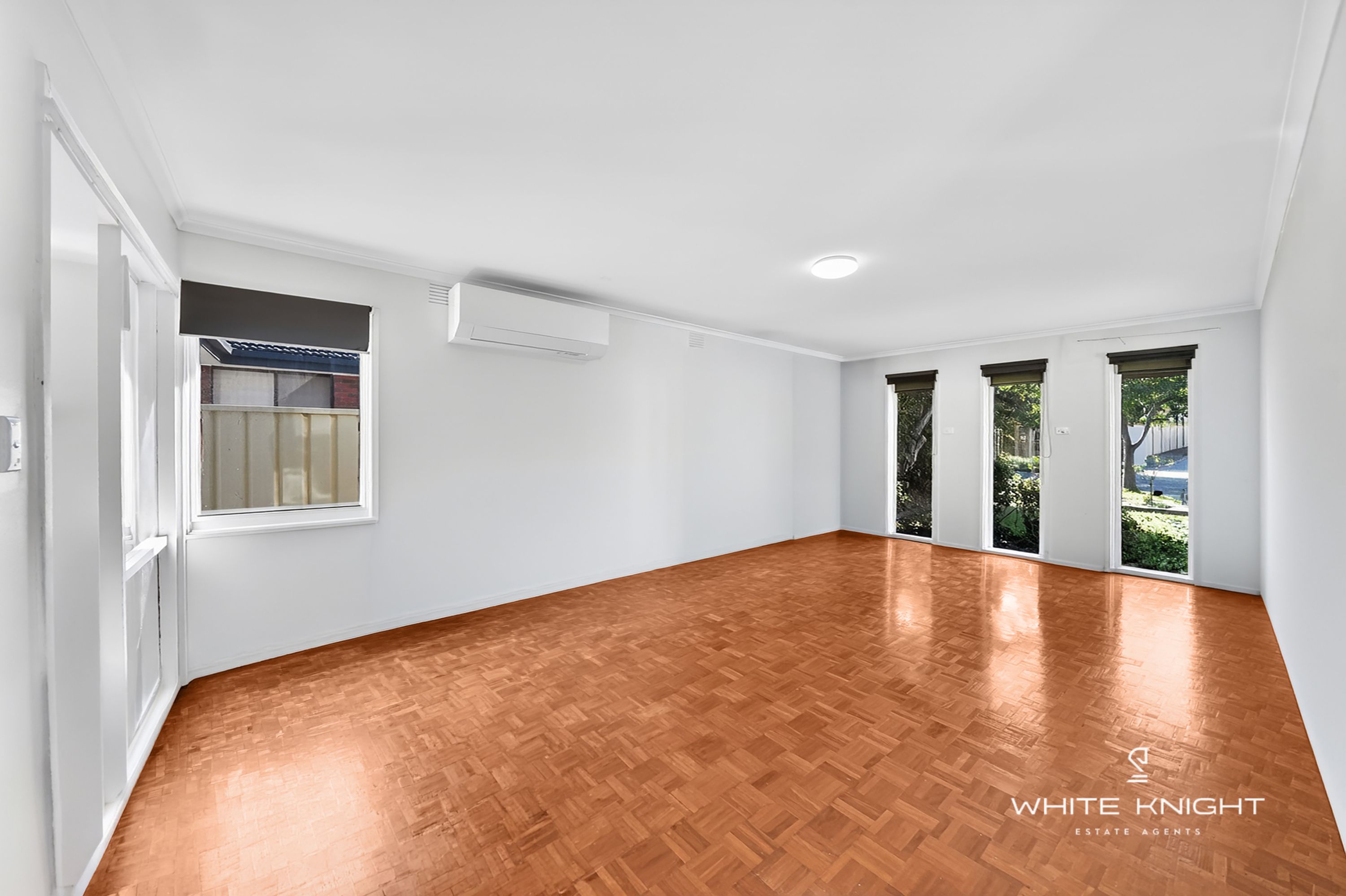 29 Charlbury Grove, St Albans VIC 3021, St Albans - Thumbnail 4