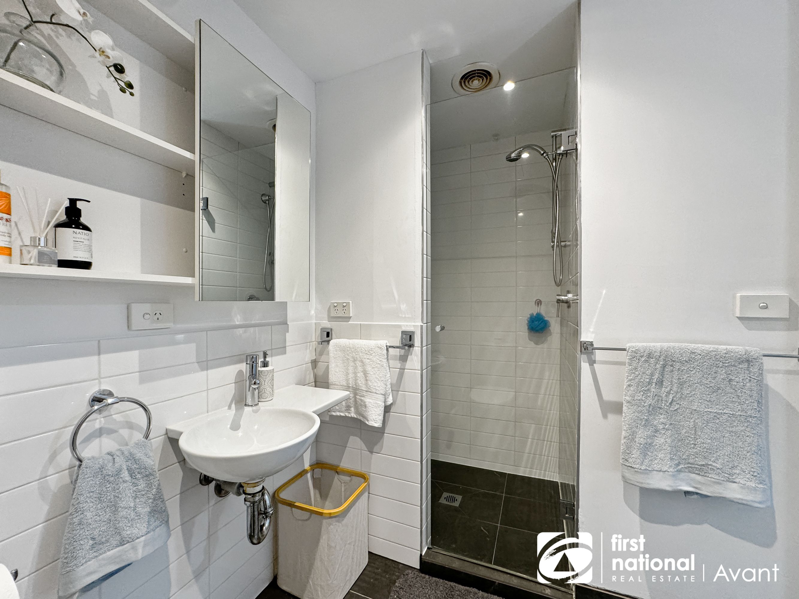 1101/43 Therry Street, Melbourne - Thumbnail 7