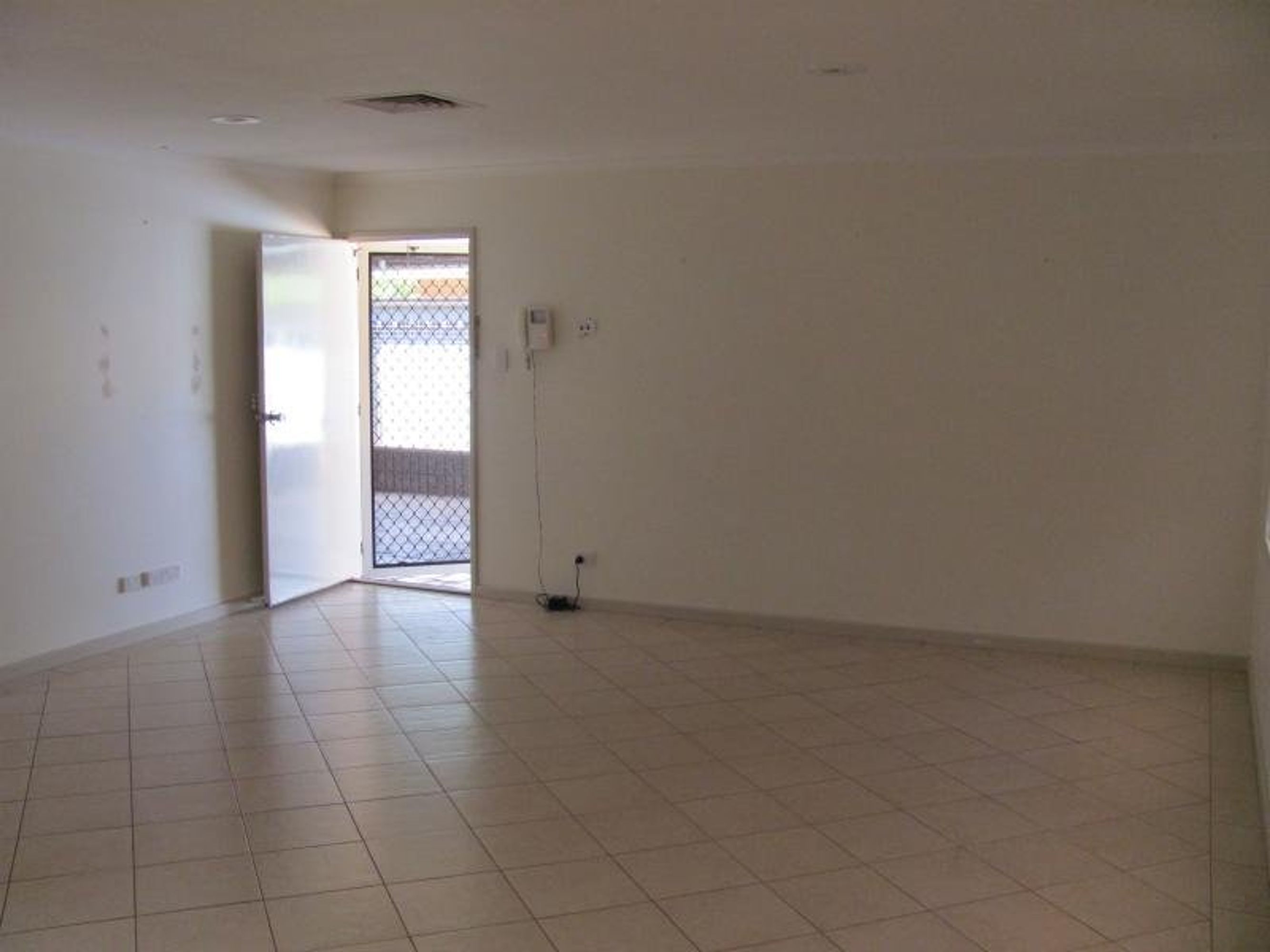 10 Lovell Place, South Hedland, South Hedland - Thumbnail 5