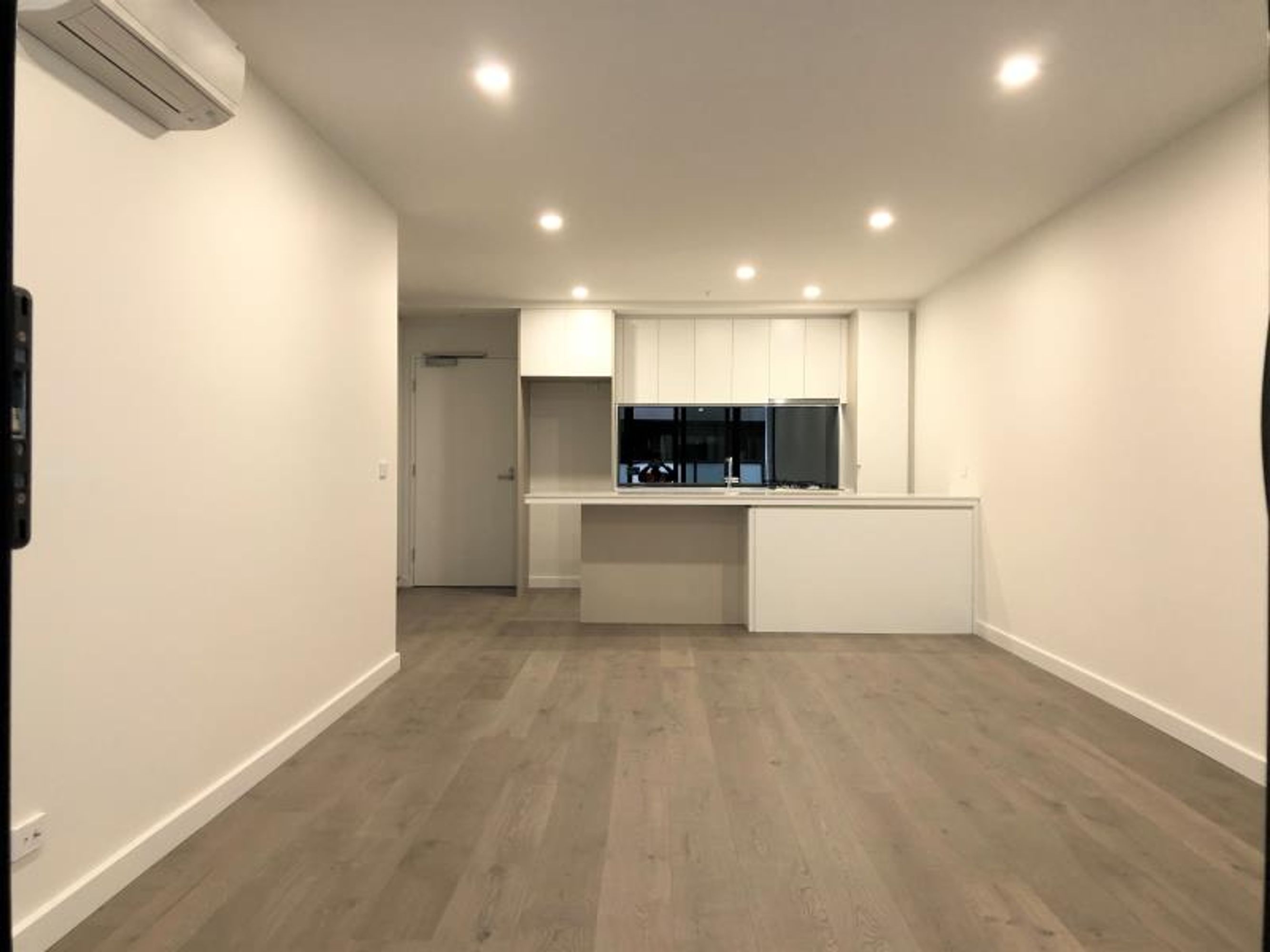 608/600 Doncaster Road, Doncaster