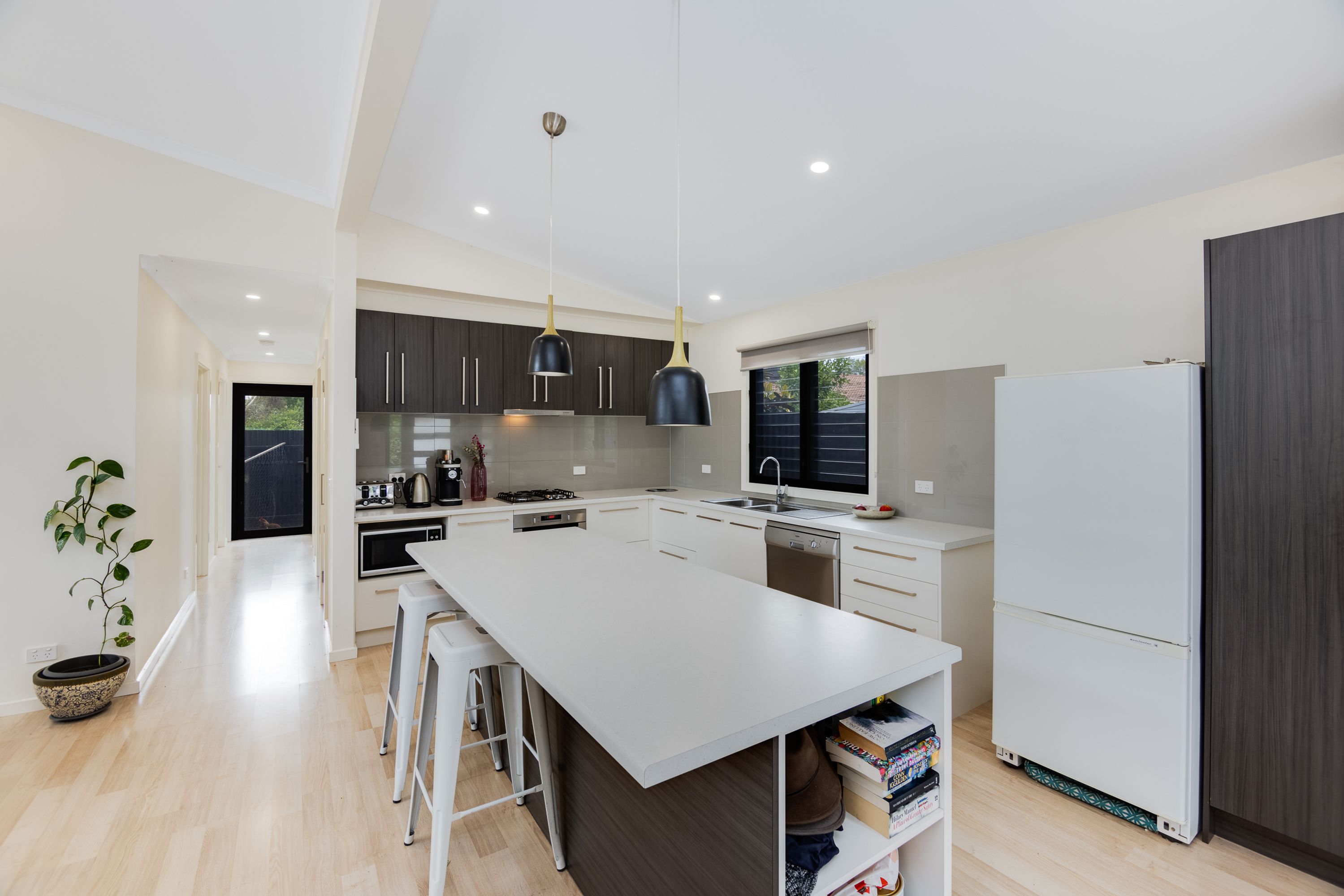 2/9 Pryors Road, Horsham VIC 3400, Horsham - Thumbnail 2