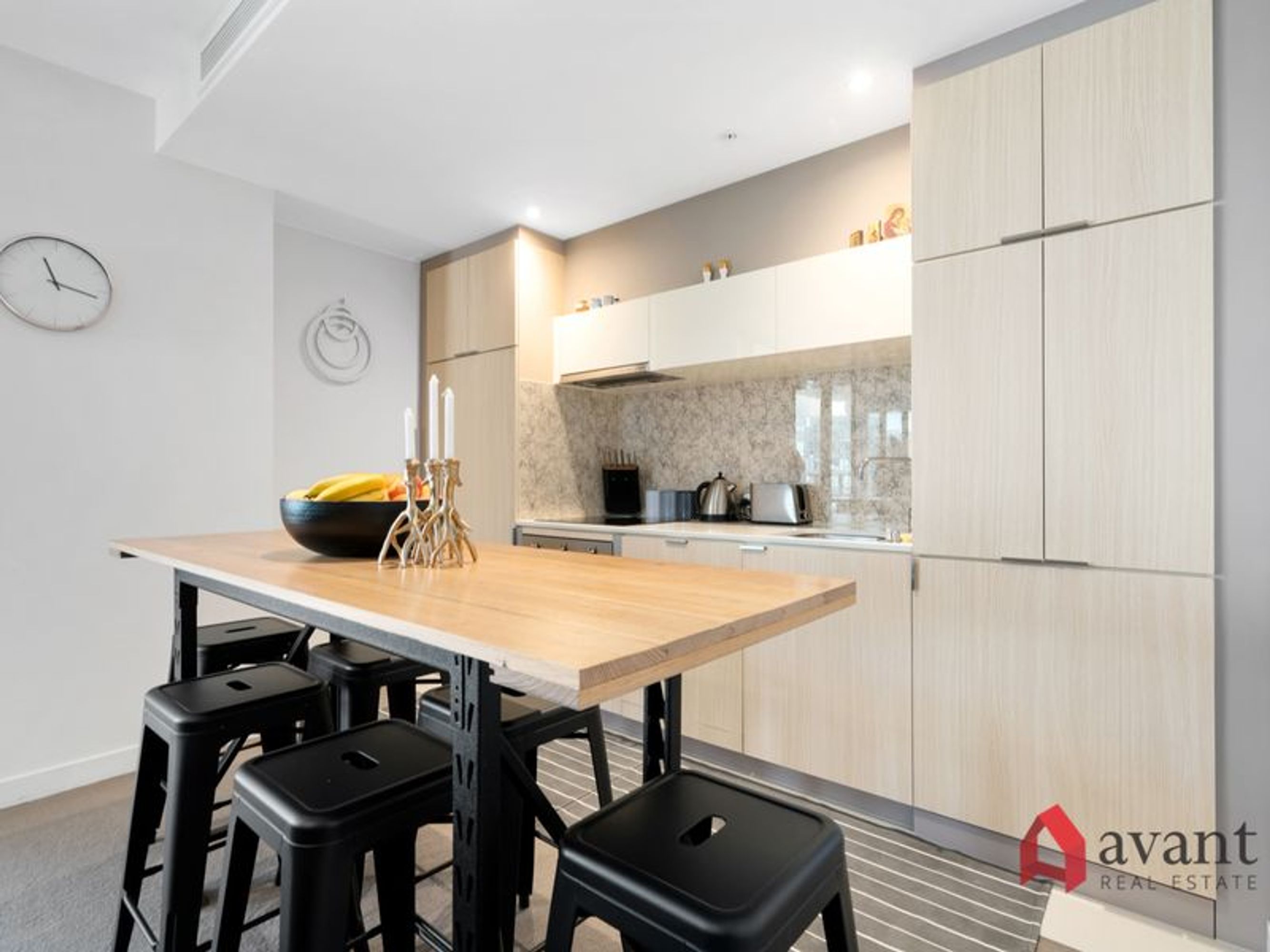 3302/135-139 City Road, Southbank - Thumbnail 4
