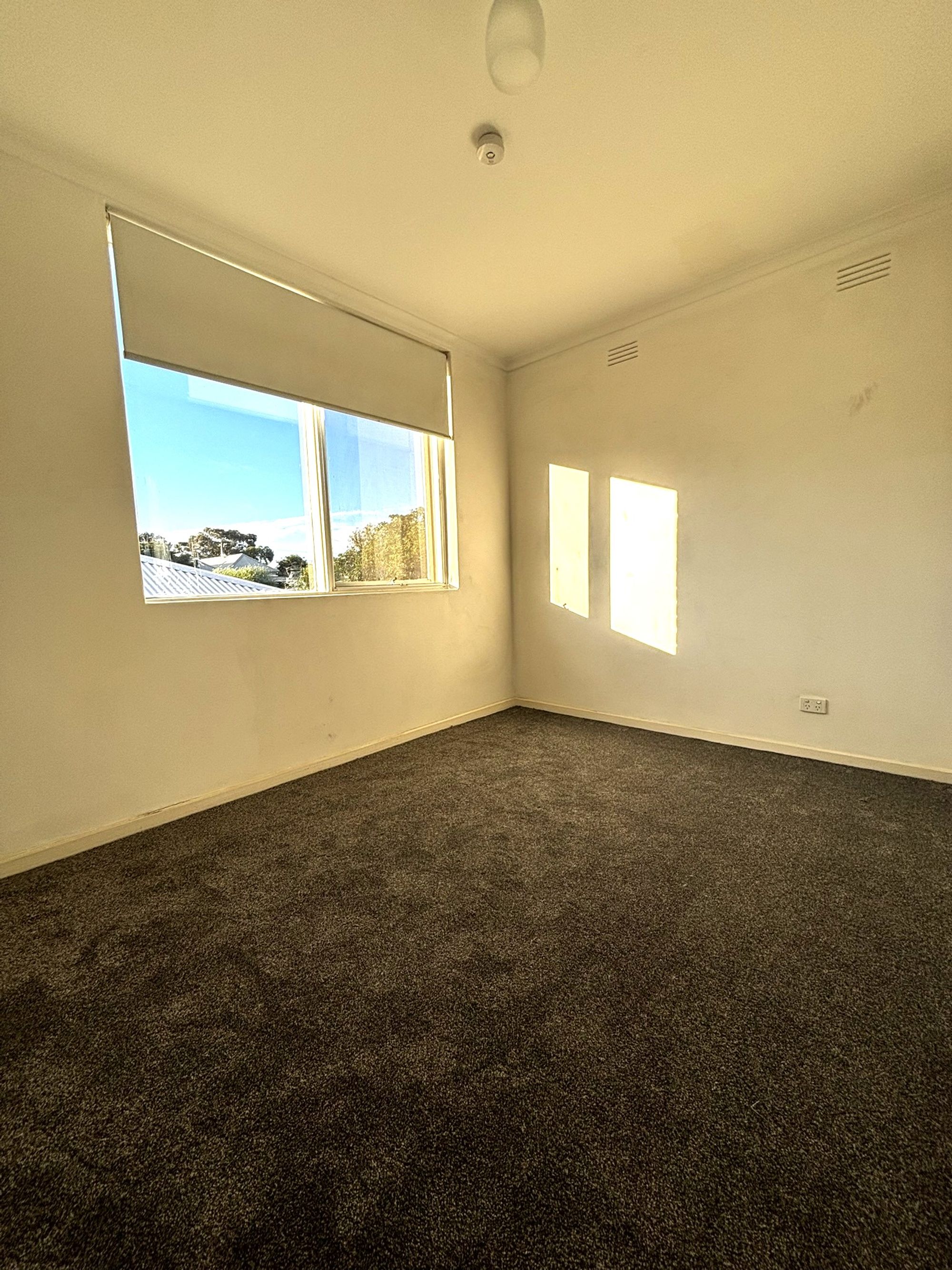 12/12 Forrest Street, Sunshine - Thumbnail 4