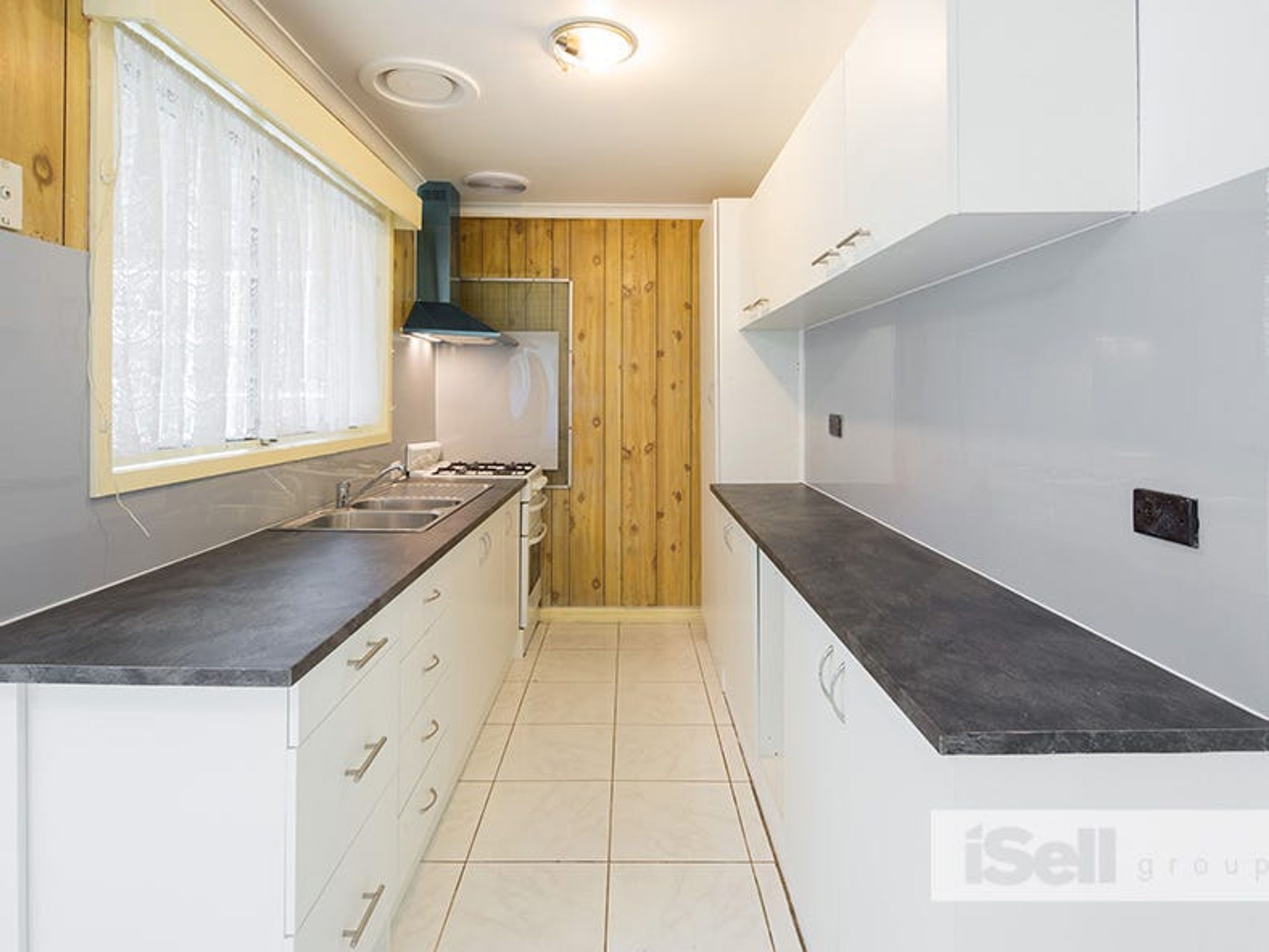 1 Silvan Grove, Hampton Park - Thumbnail 4