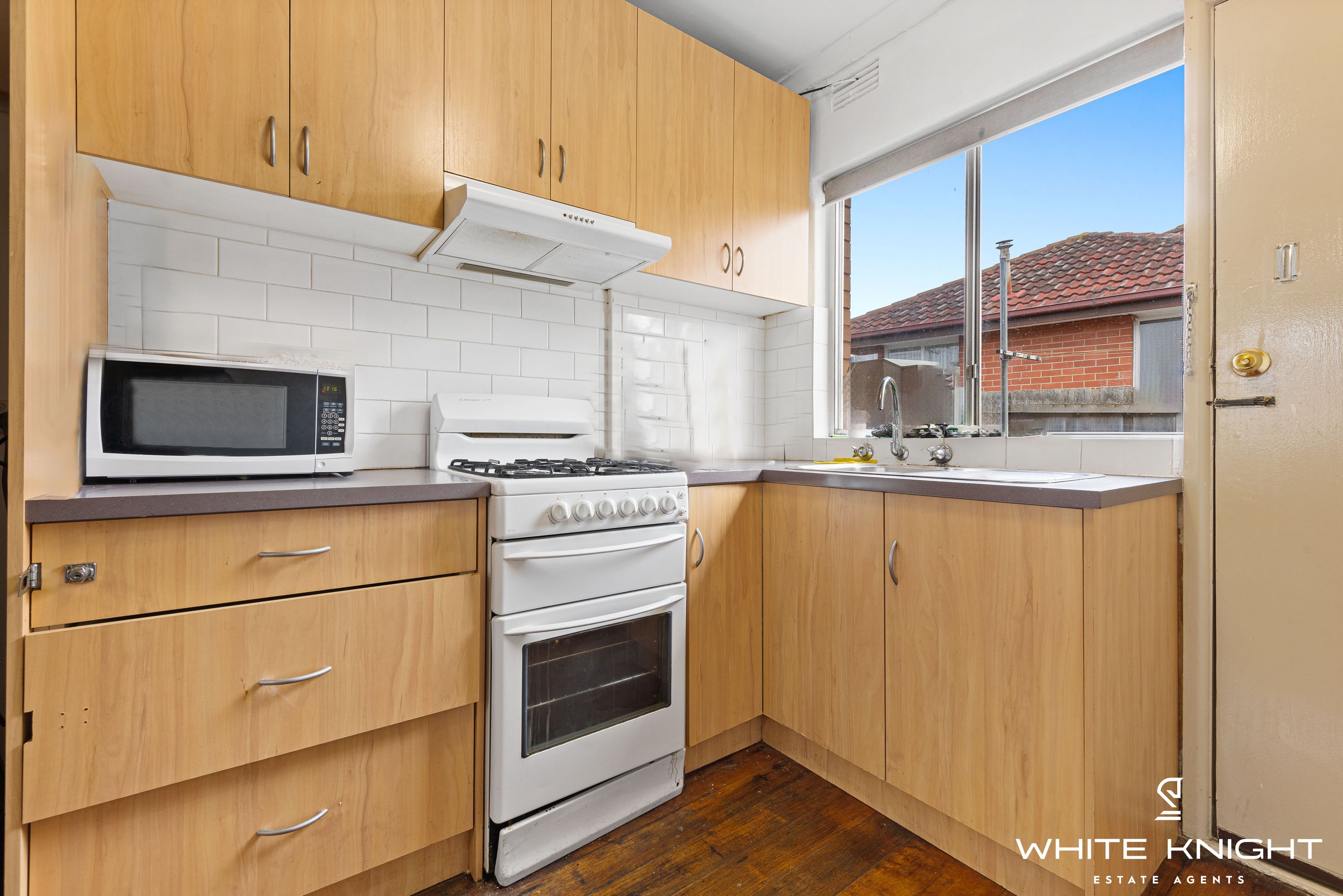 1/11 Yarmouth Avenue, St Albans VIC 3021, St Albans - Thumbnail 3