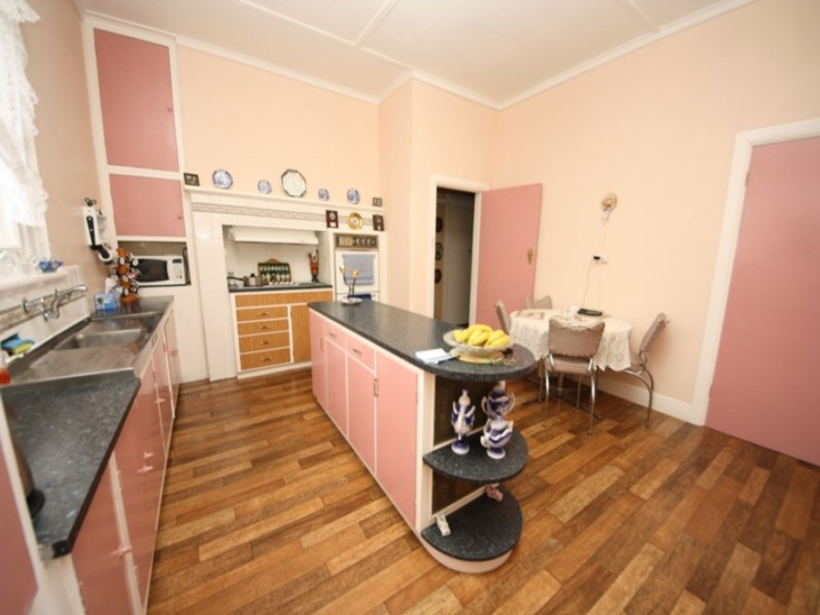 6 Wallis Street, Horsham VIC 3400, Horsham - Thumbnail 2