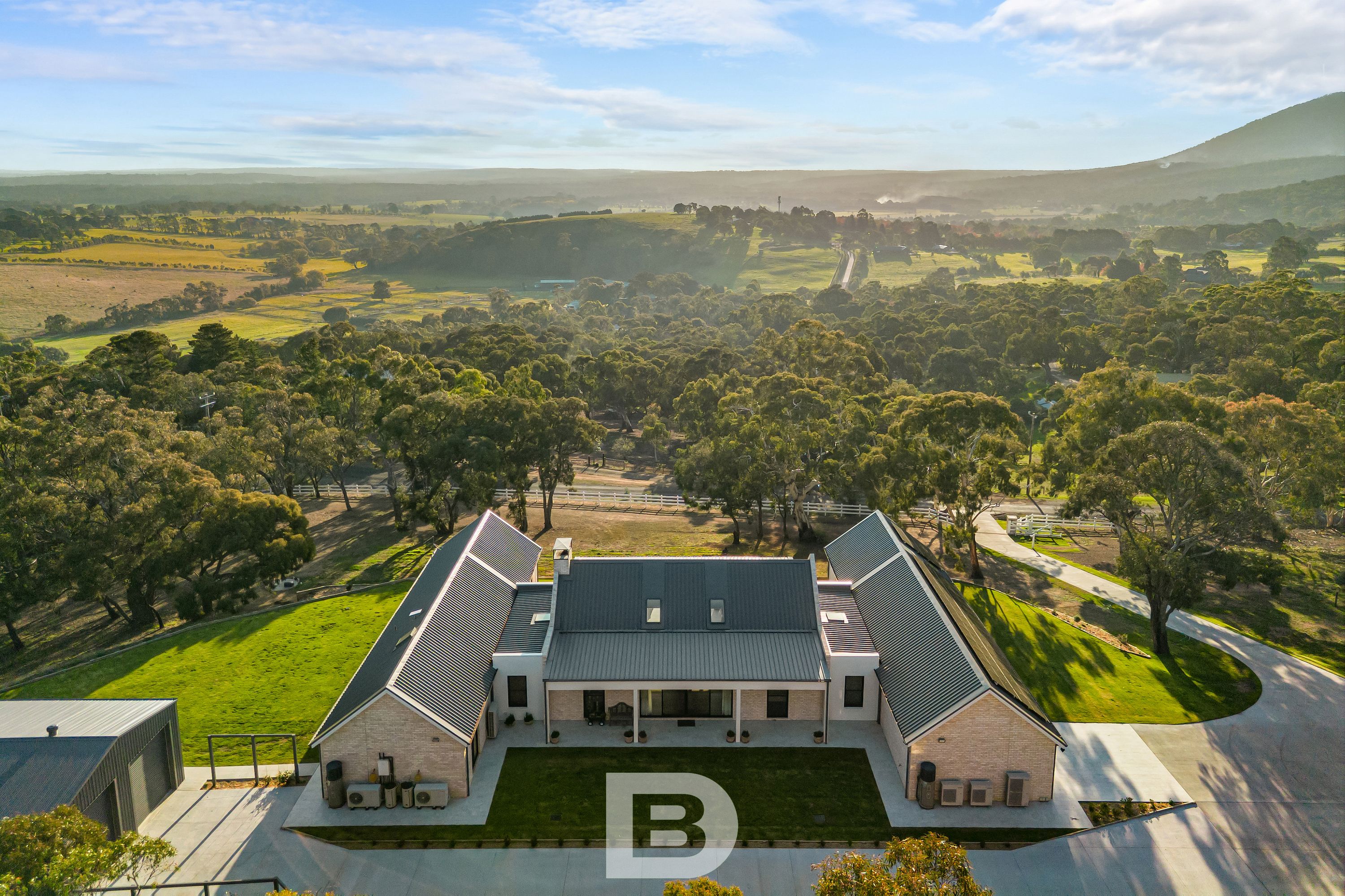 13 Cooraminta Crescent, New Gisborne - Image 1