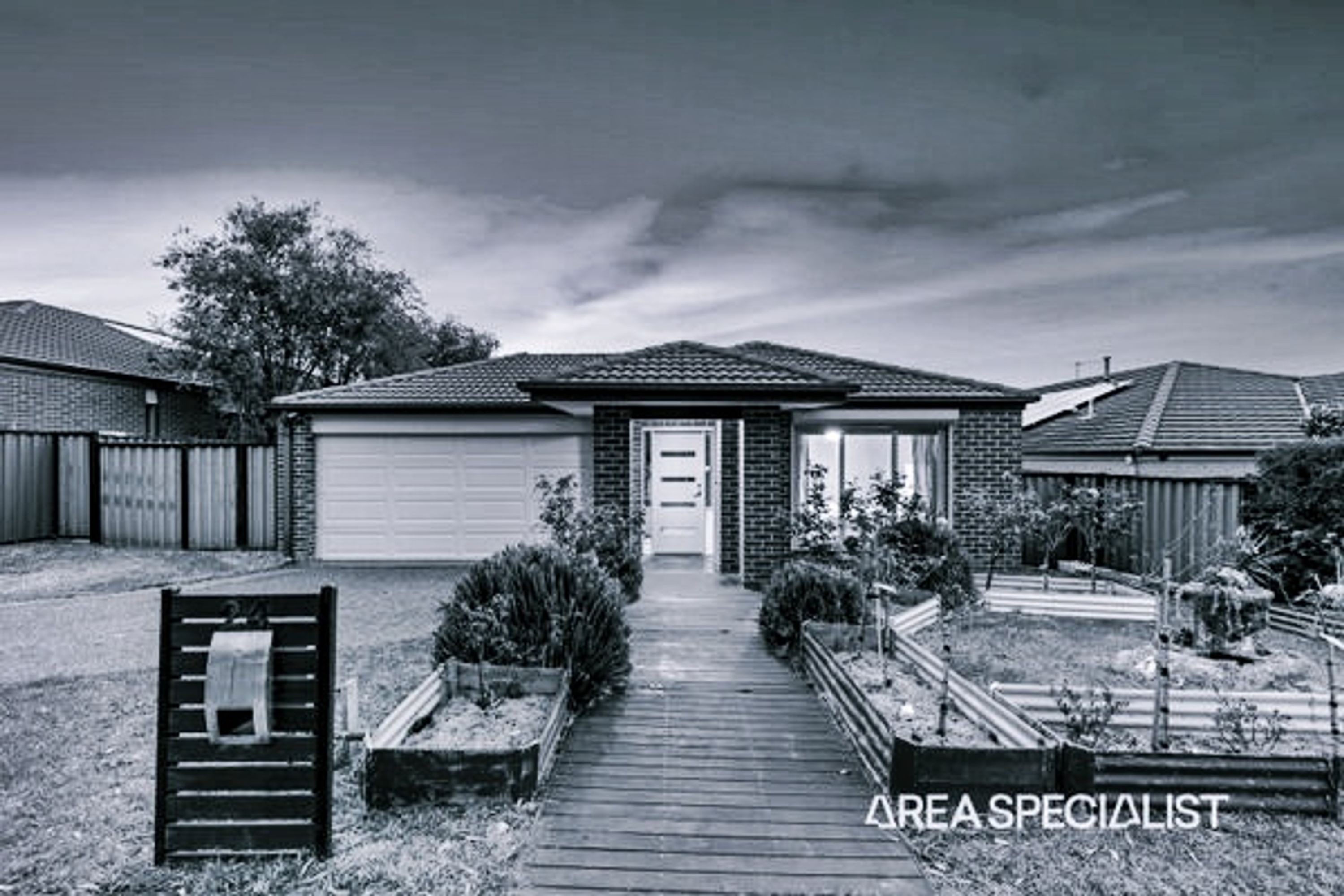 24 Superior Waters, Pakenham, VIC 3810