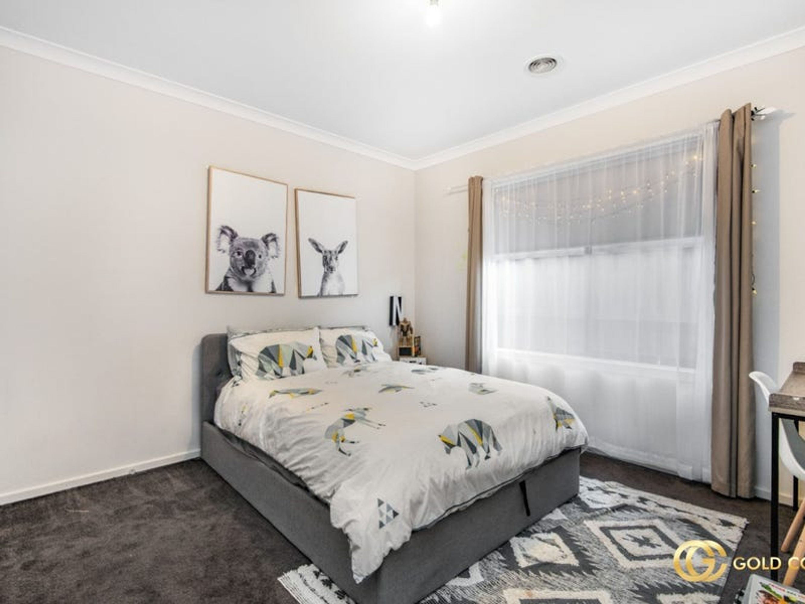 69 John Russell Road, Cranbourne West - Thumbnail 4