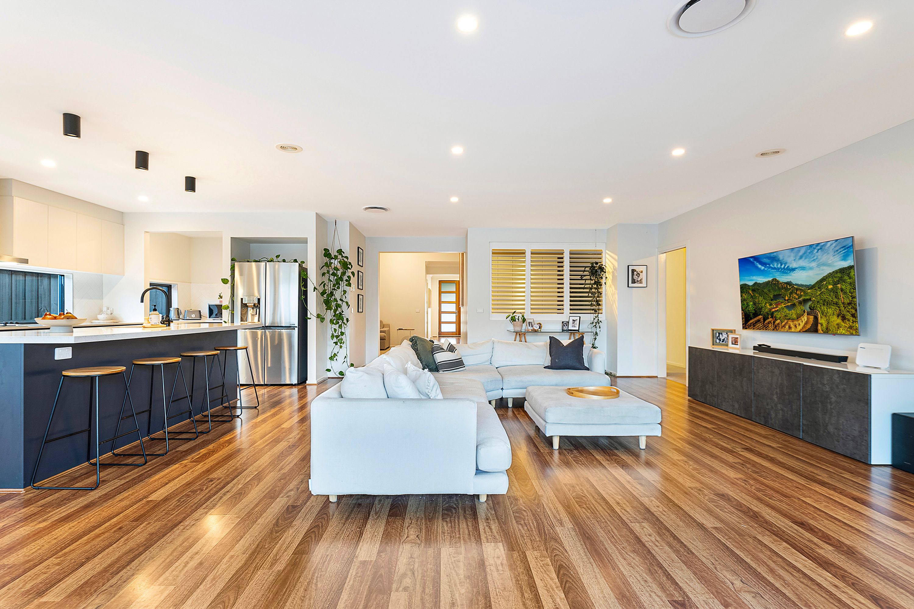 13 Picnic Avenue, Clyde North - Thumbnail 6