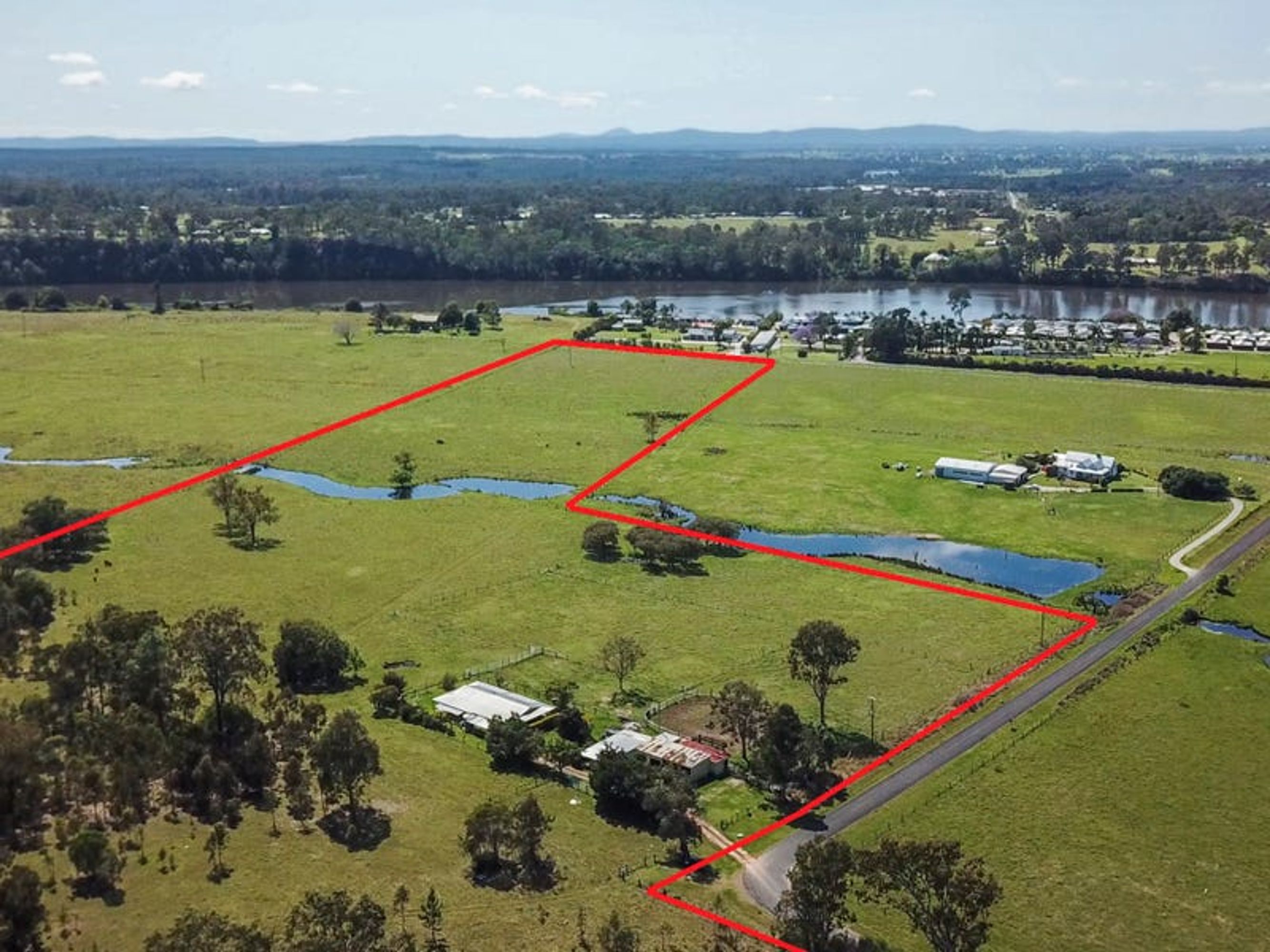 468 Ski Lodge Road, Seelands - Image 1
