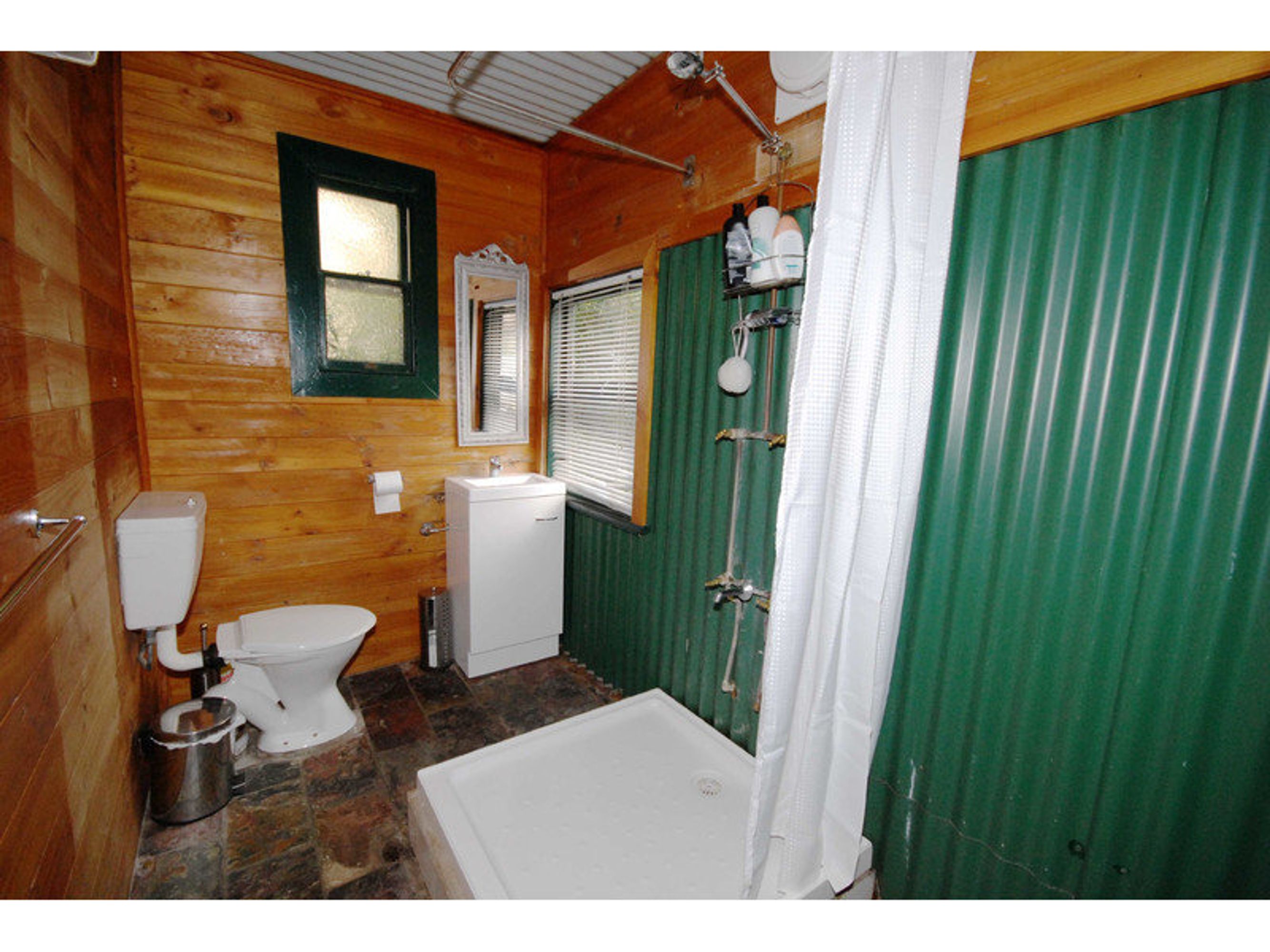 15 Cooper Street, Katoomba - Thumbnail 8