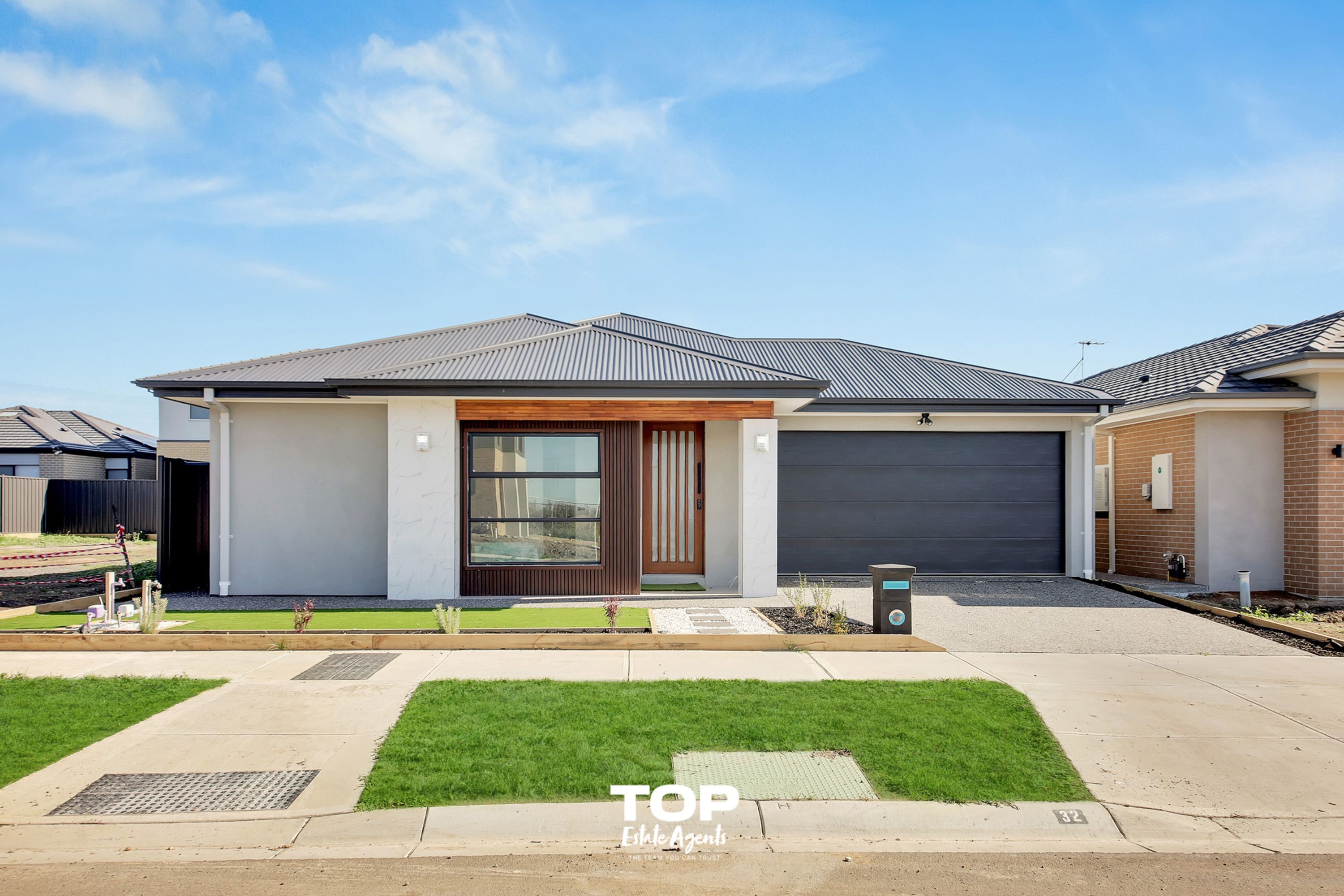 32 Somerford Drive, Clyde North - Image 1