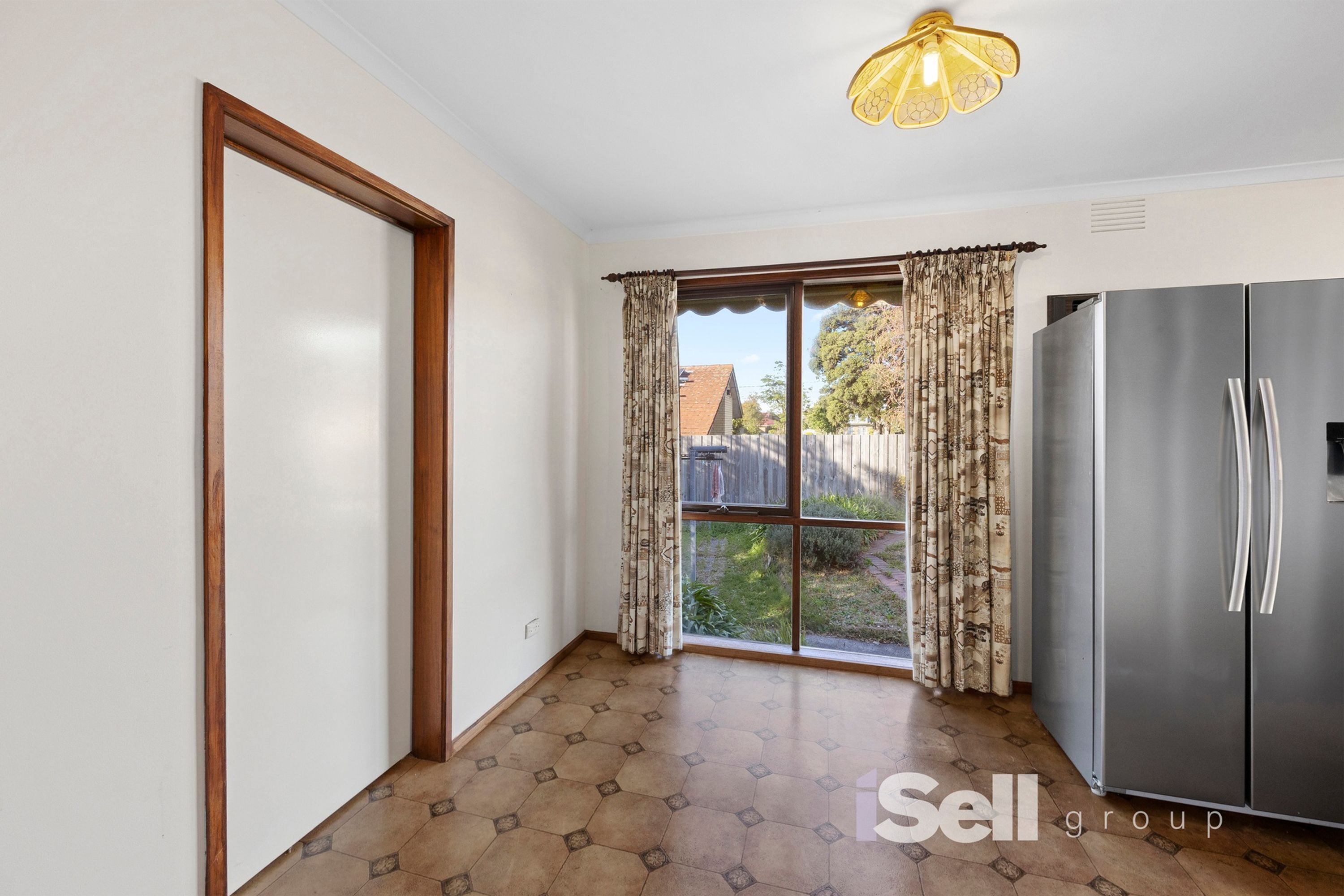 7 Darren Road, Springvale South - Thumbnail 4