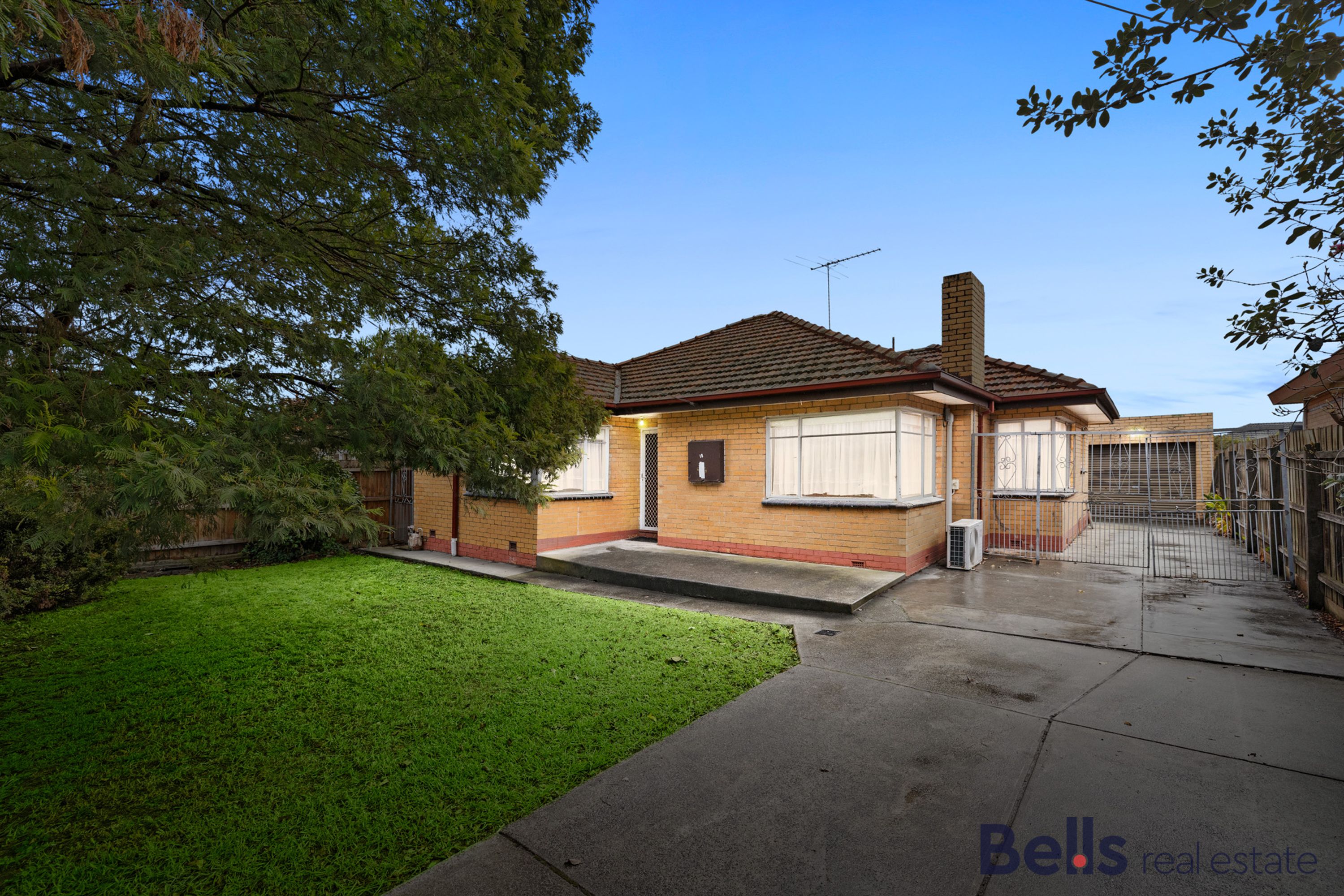 10 Moira Street, Sunshine - Thumbnail 2