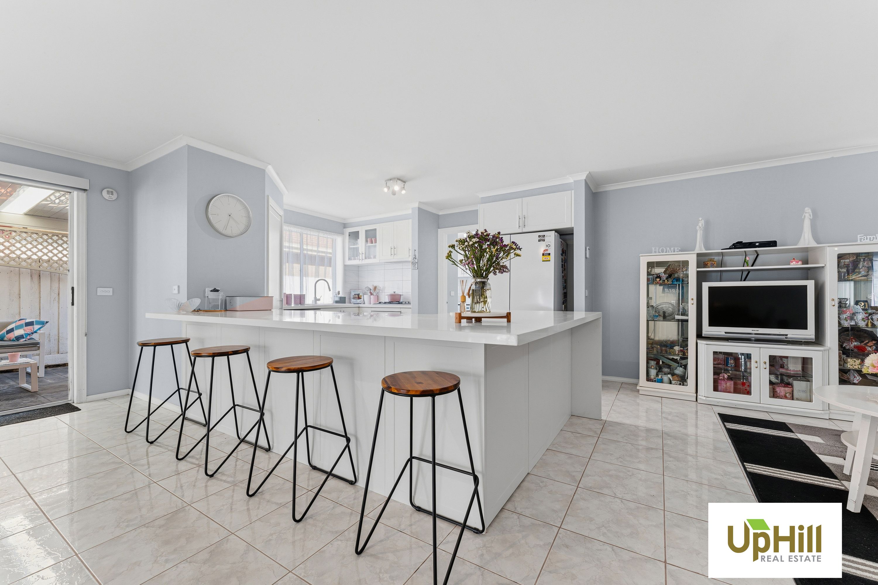 28 Cornwell Crescent, Cranbourne East - Thumbnail 7