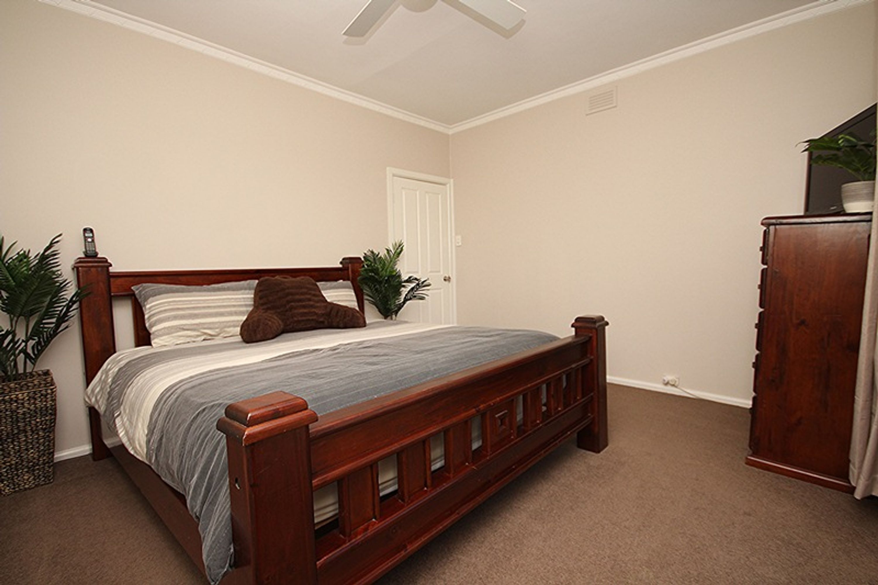 9 Arnold Street, Horsham VIC 3400, Horsham - Thumbnail 8