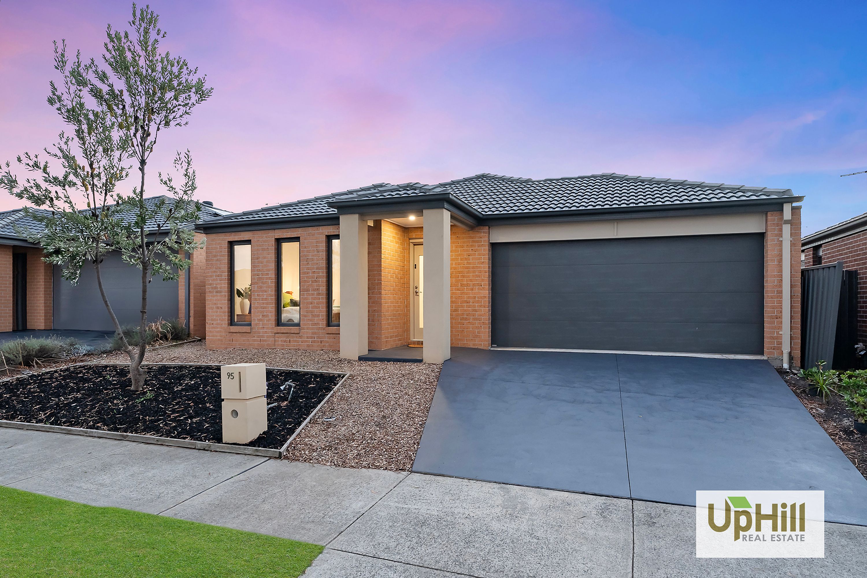 95 Nelson Street, Cranbourne East - Thumbnail 2