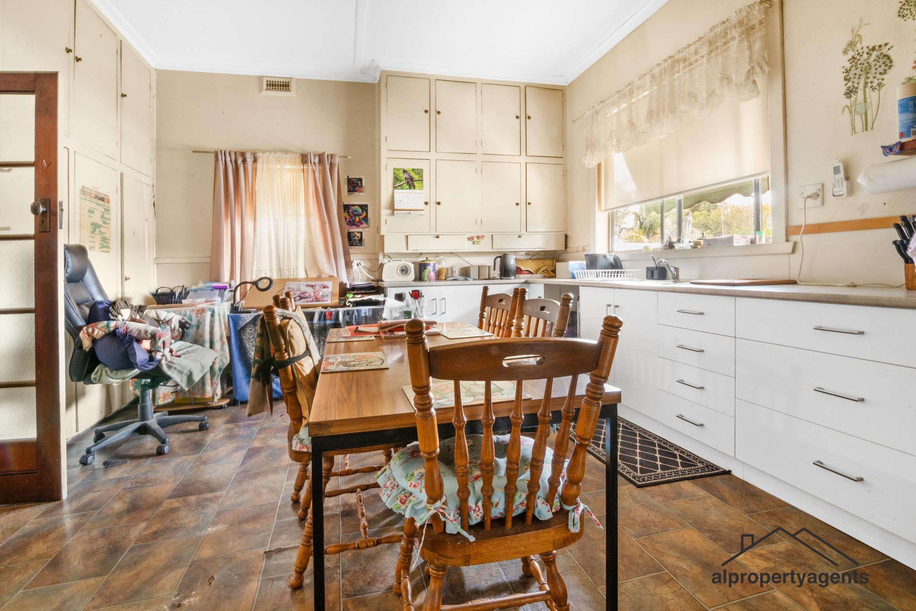 19 Urquhart Street, Horsham VIC 3400, Horsham - Thumbnail 3