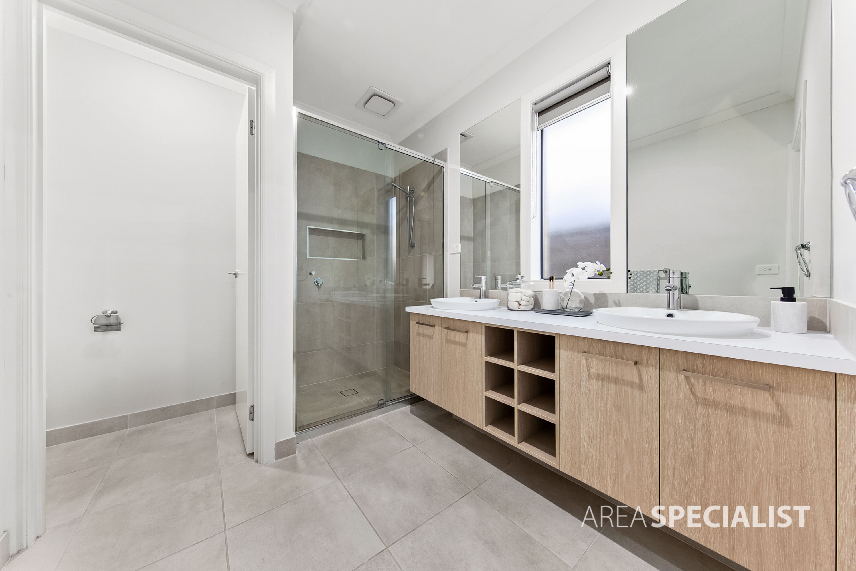 15 Raddle Road, Aintree VIC 3336, Aintree - Thumbnail 8