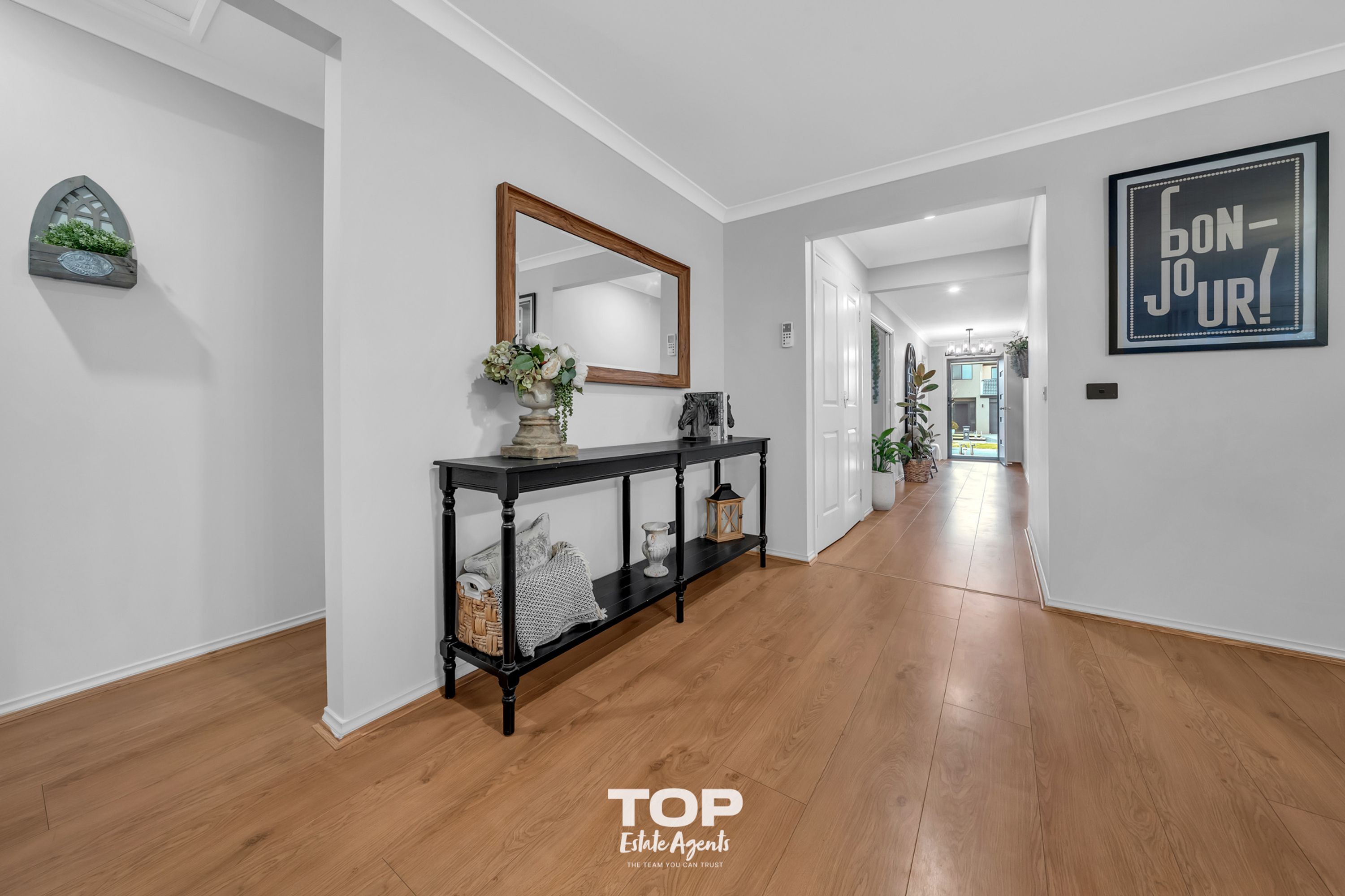 6 Sloane Drive, Clyde North - Thumbnail 3