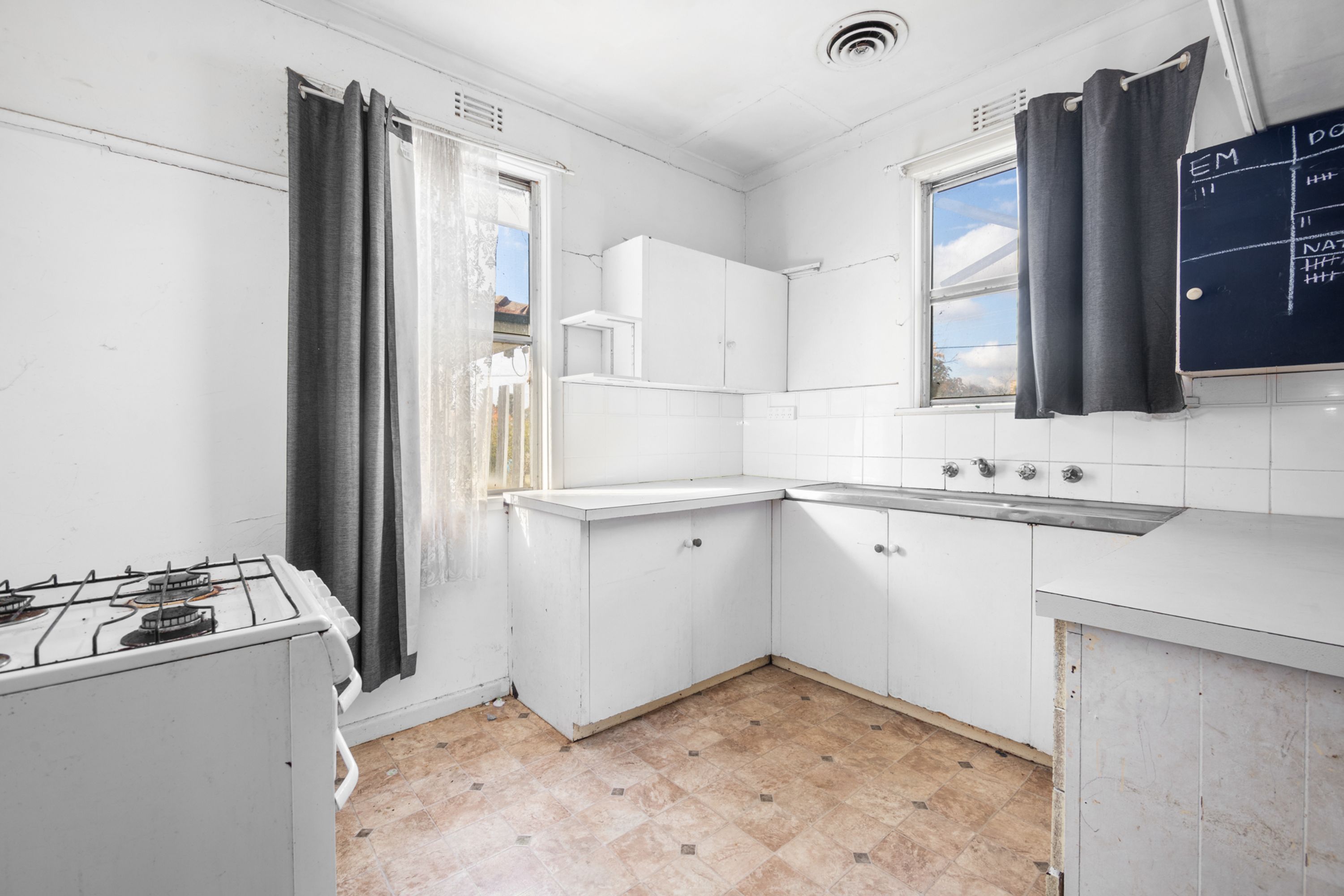 44 Elizabeth Street, Horsham VIC 3400, Horsham - Thumbnail 3
