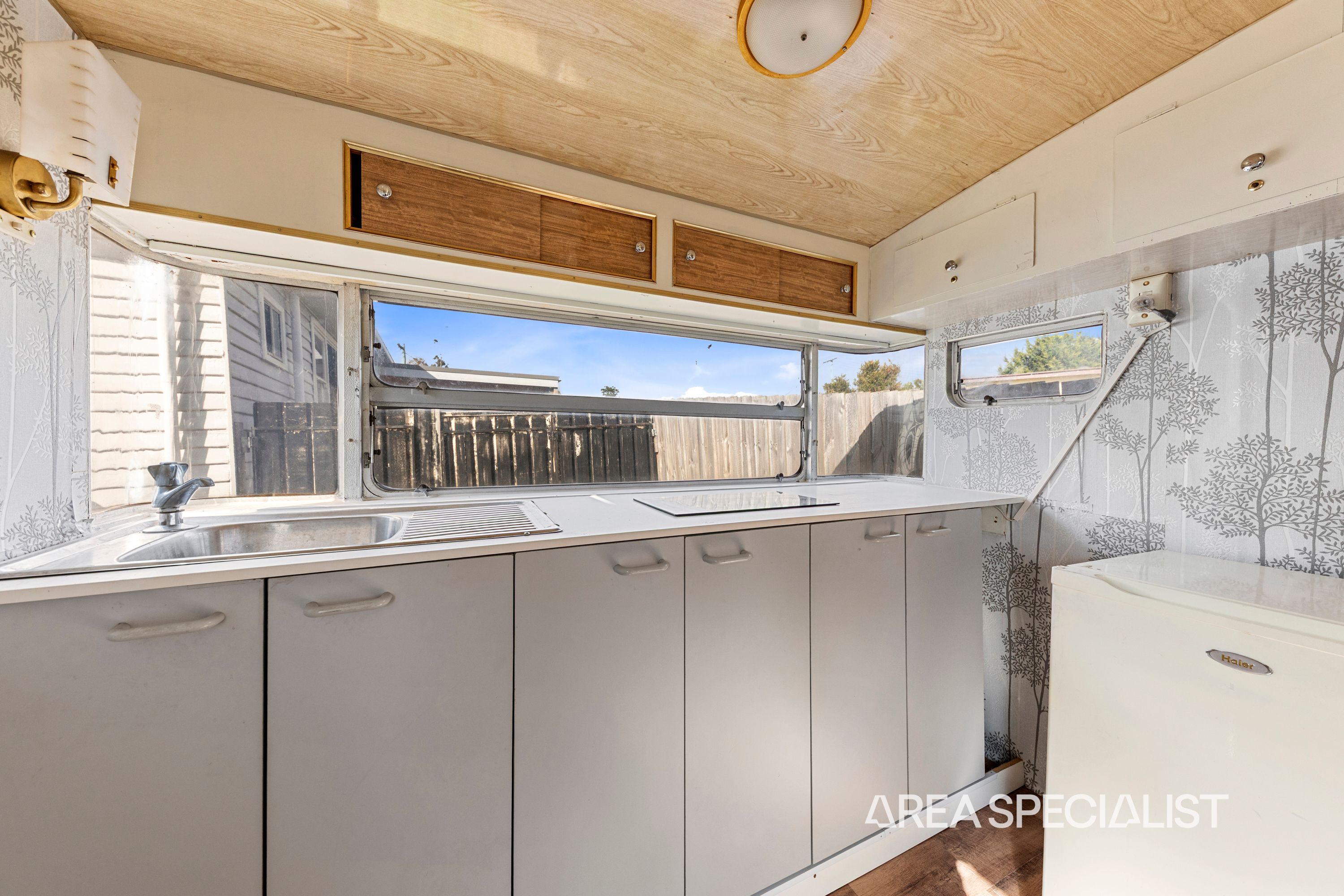 12 Whiting Street, Pioneer Bay - Thumbnail 2