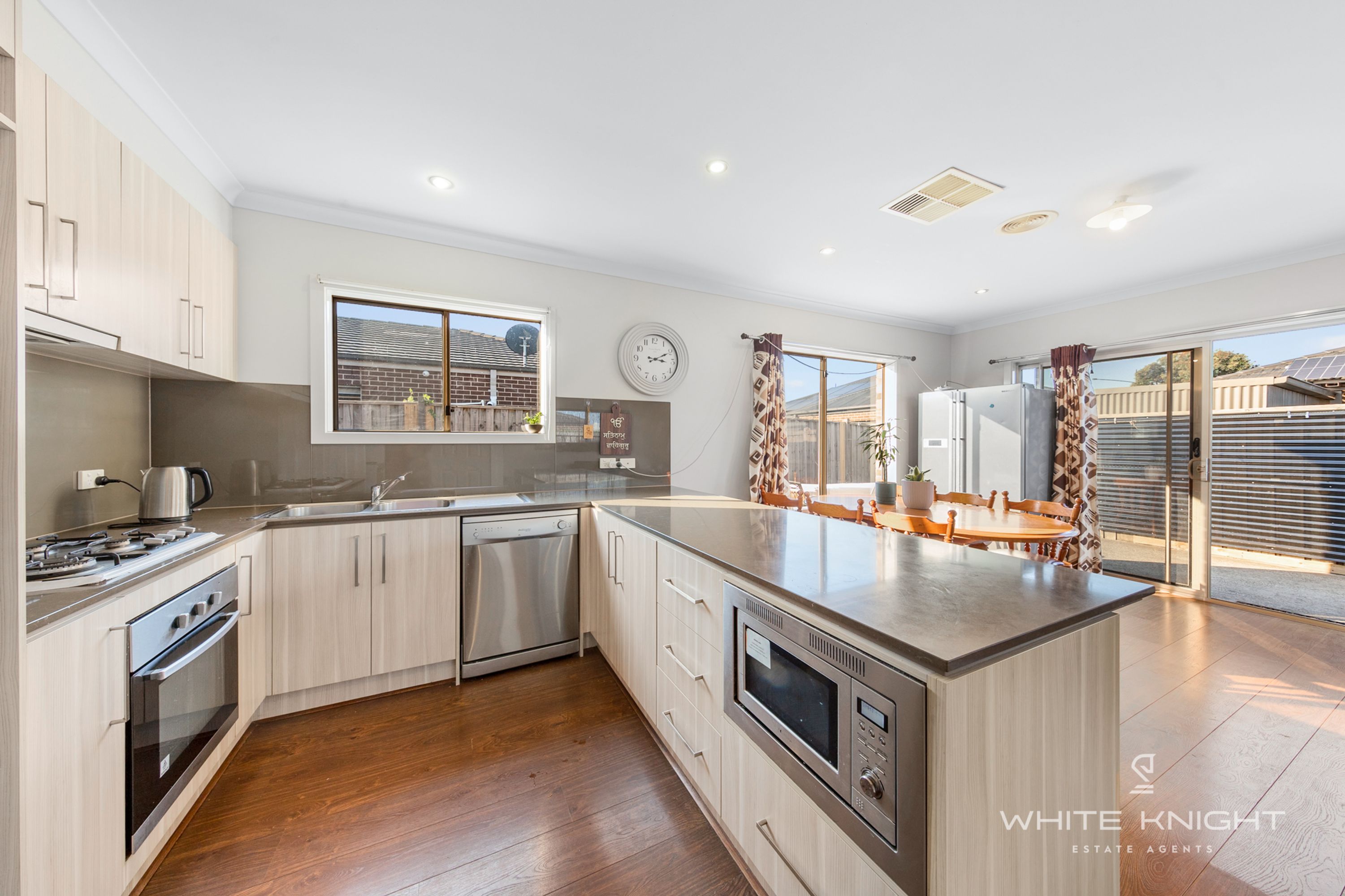 15 Adams Drive, Fraser Rise VIC 3336, Fraser Rise - Thumbnail 6