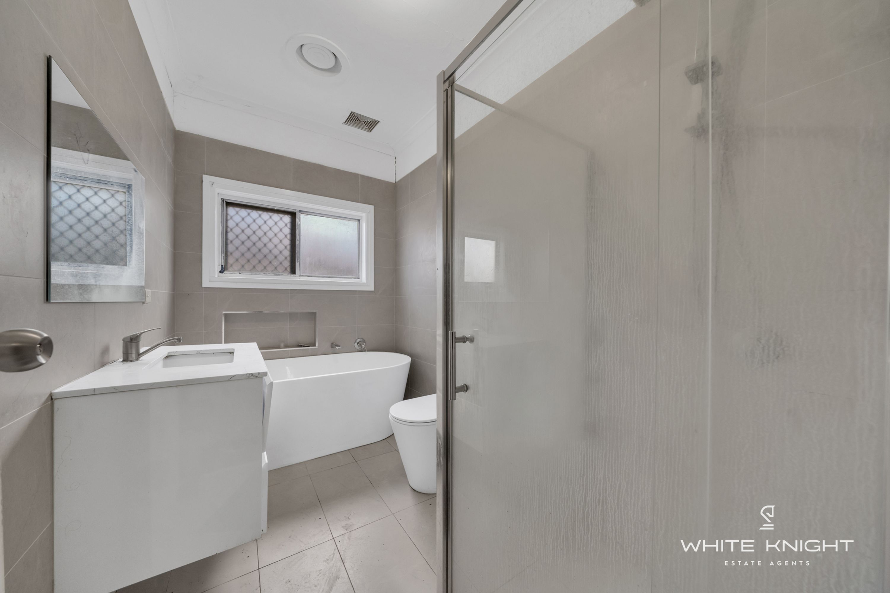 36 Erica Avenue, St Albans VIC 3021, St Albans - Thumbnail 3