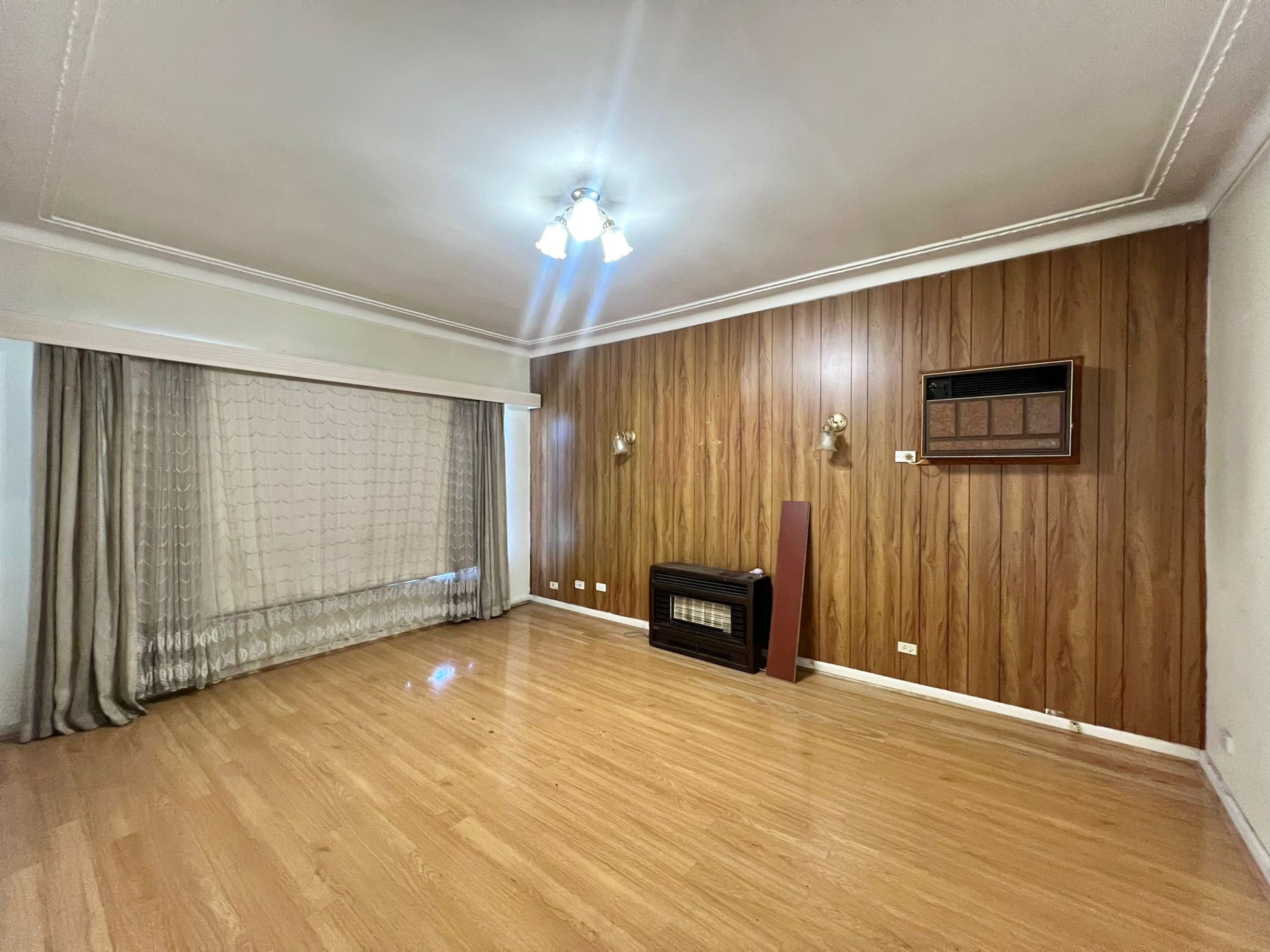 79 Oberon Avenue, St Albans VIC 3021, St Albans - Thumbnail 2