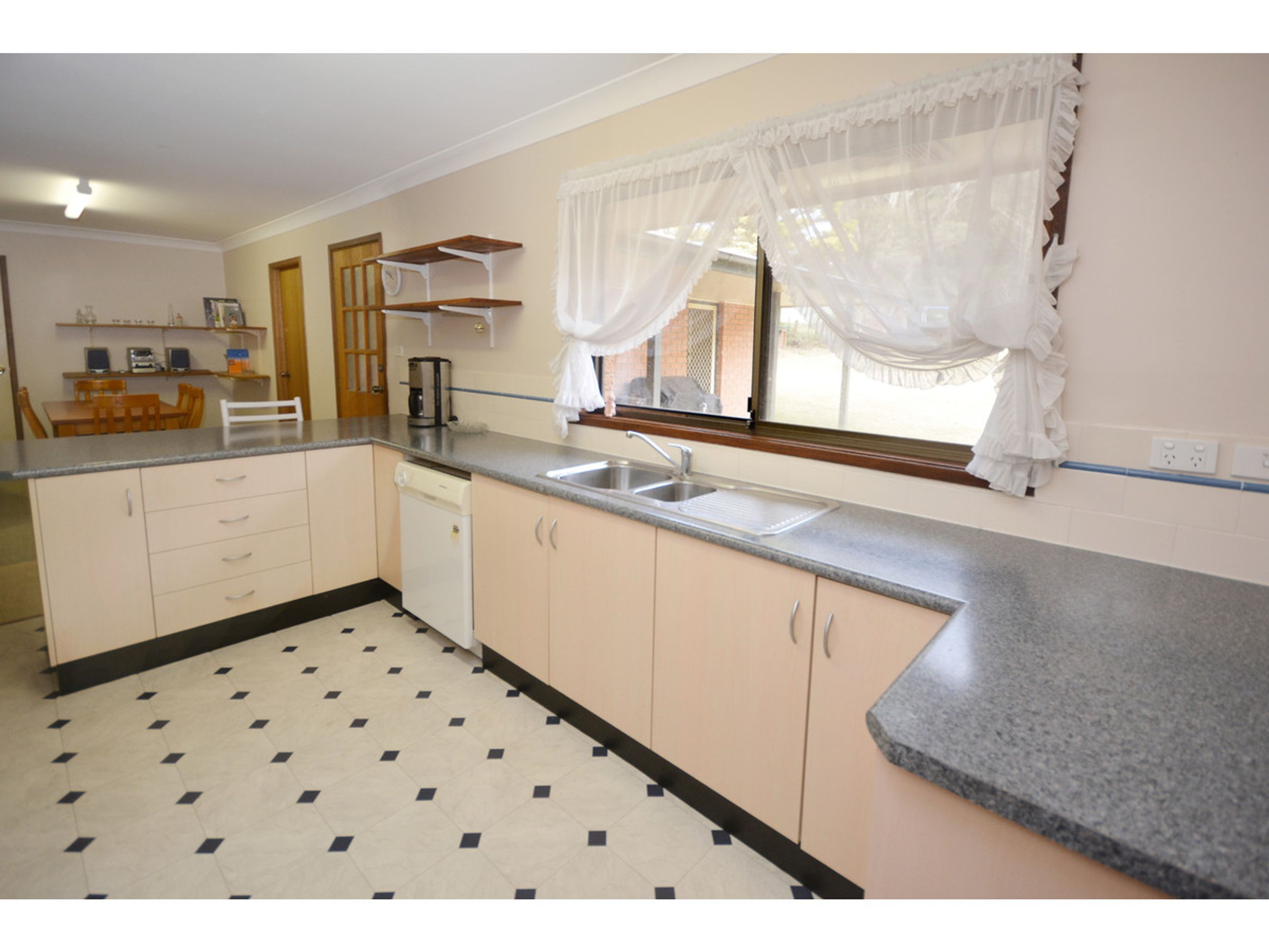 343 Cliff Drive, Katoomba - Thumbnail 5
