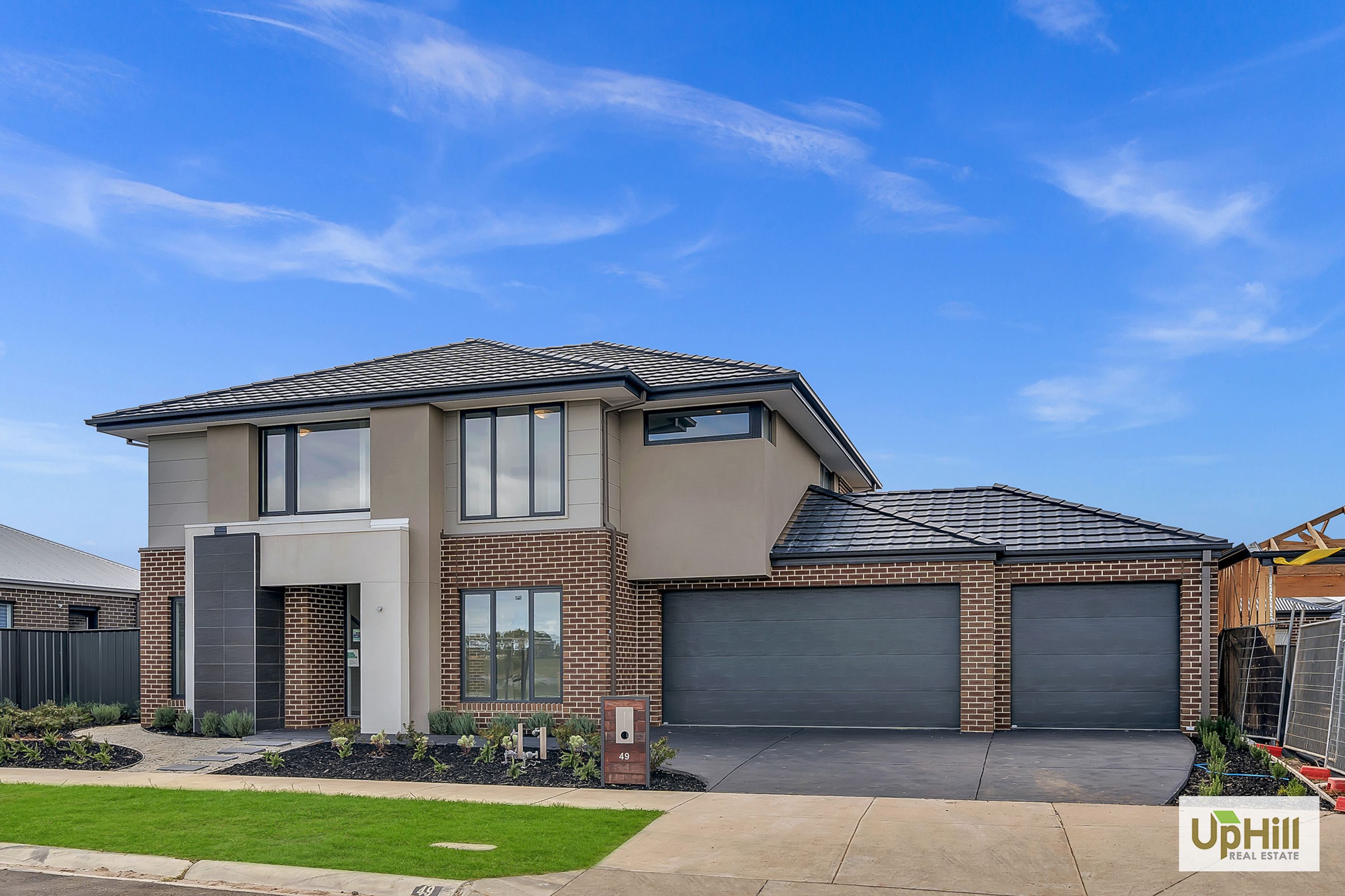 49 WINCHCOMBE WAY, Cranbourne North - Thumbnail 2