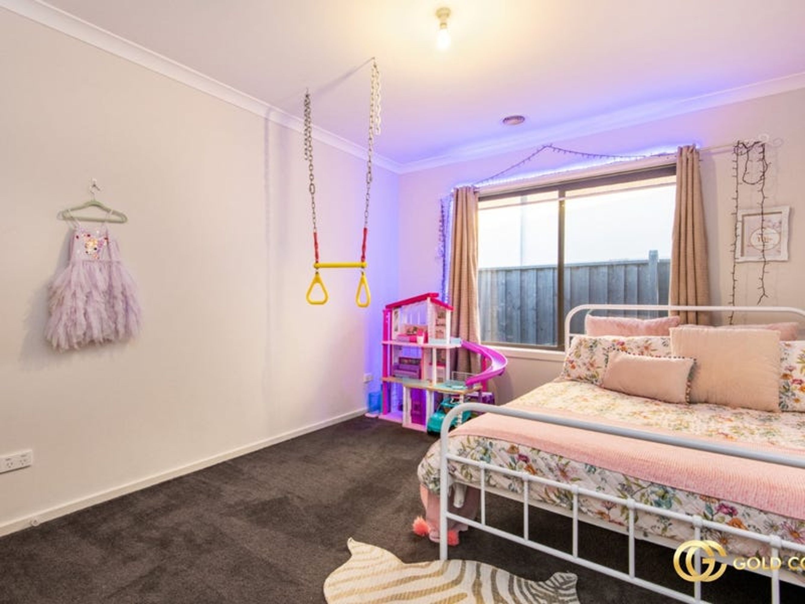 69 John Russell Road, Cranbourne West - Thumbnail 5