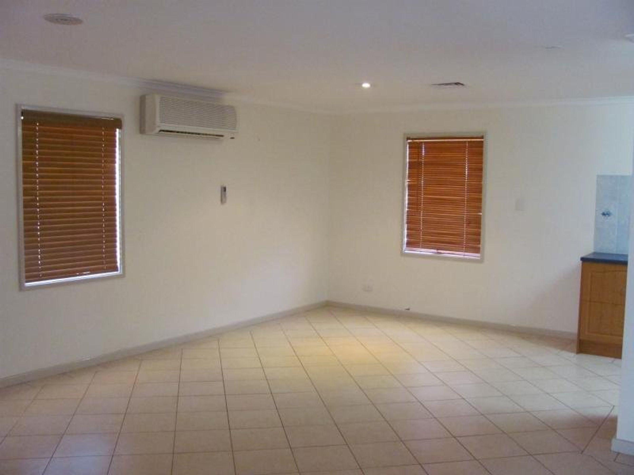 10 Lovell Place, South Hedland, South Hedland - Thumbnail 2