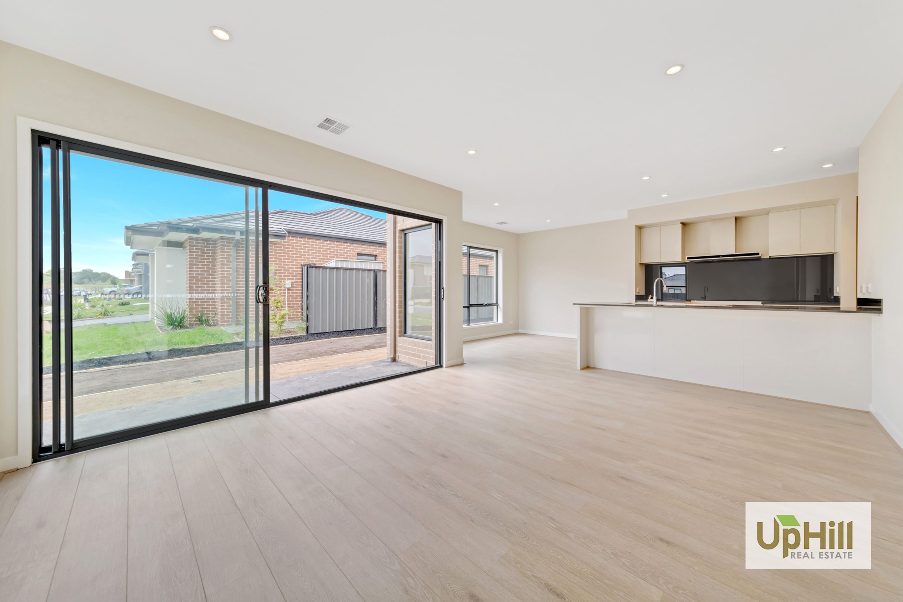 47A Glenrose Boulevard, Clyde North - Thumbnail 2