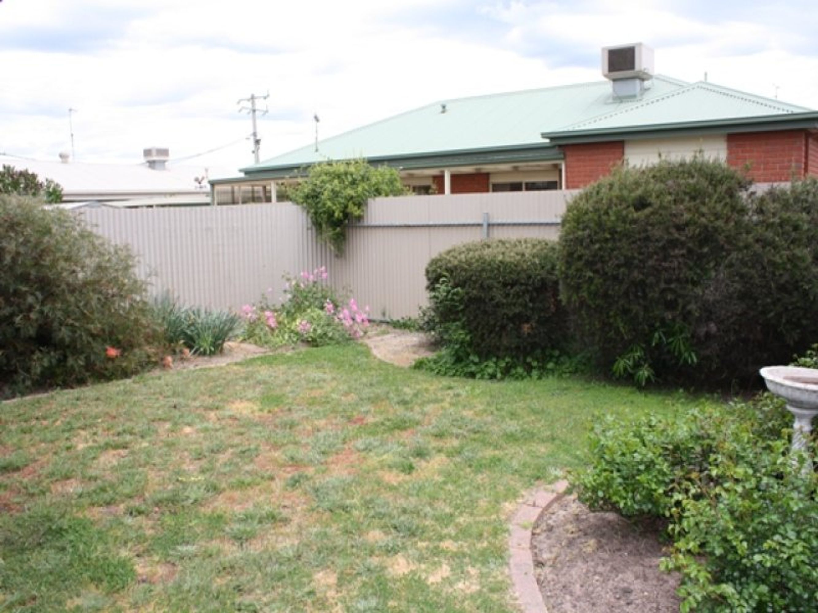2/2 Spry Court, Horsham VIC 3400, Horsham - Thumbnail 2