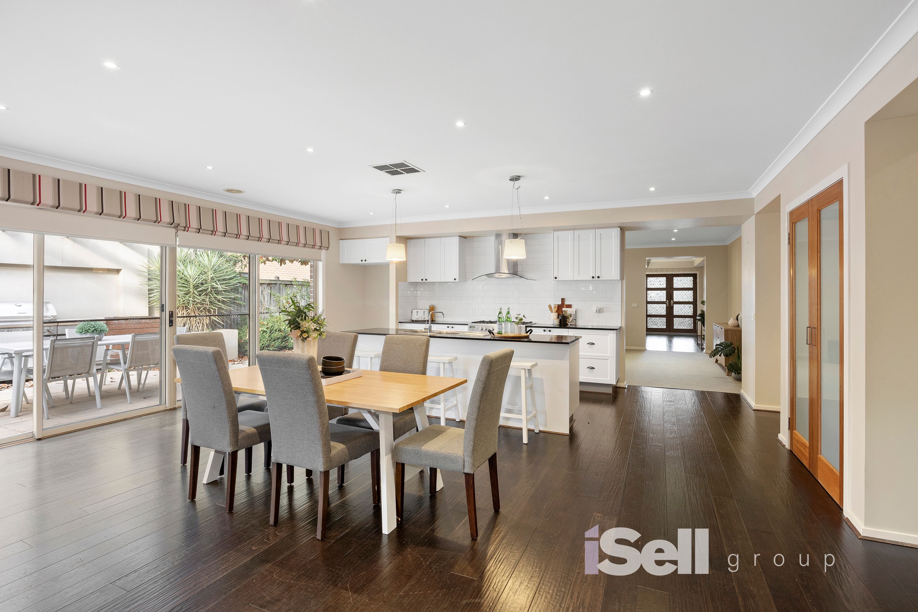 10 Mountainview Boulevard, Cranbourne North - Thumbnail 6