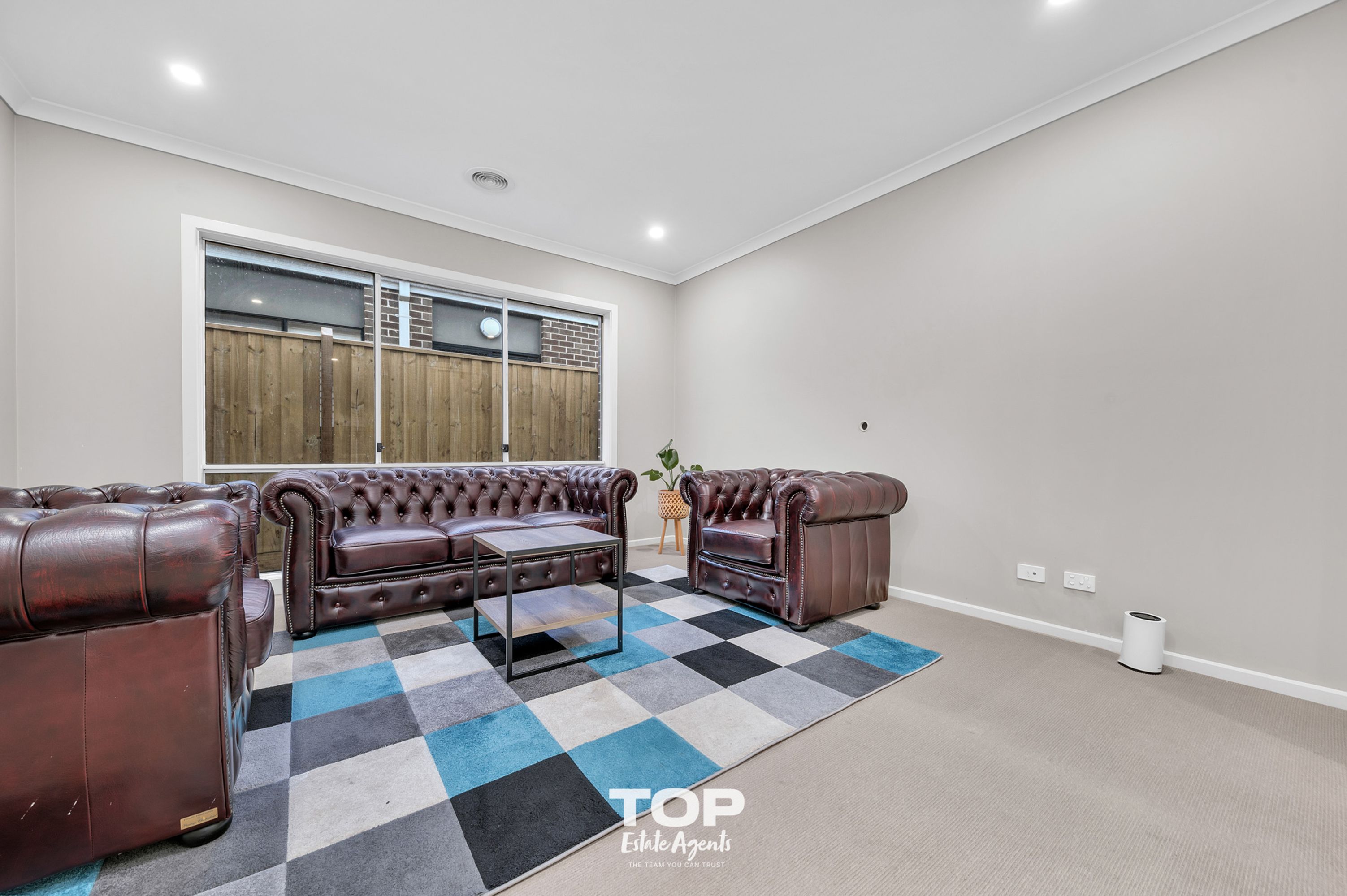 19 Crepe Avenue, Cranbourne West - Thumbnail 4