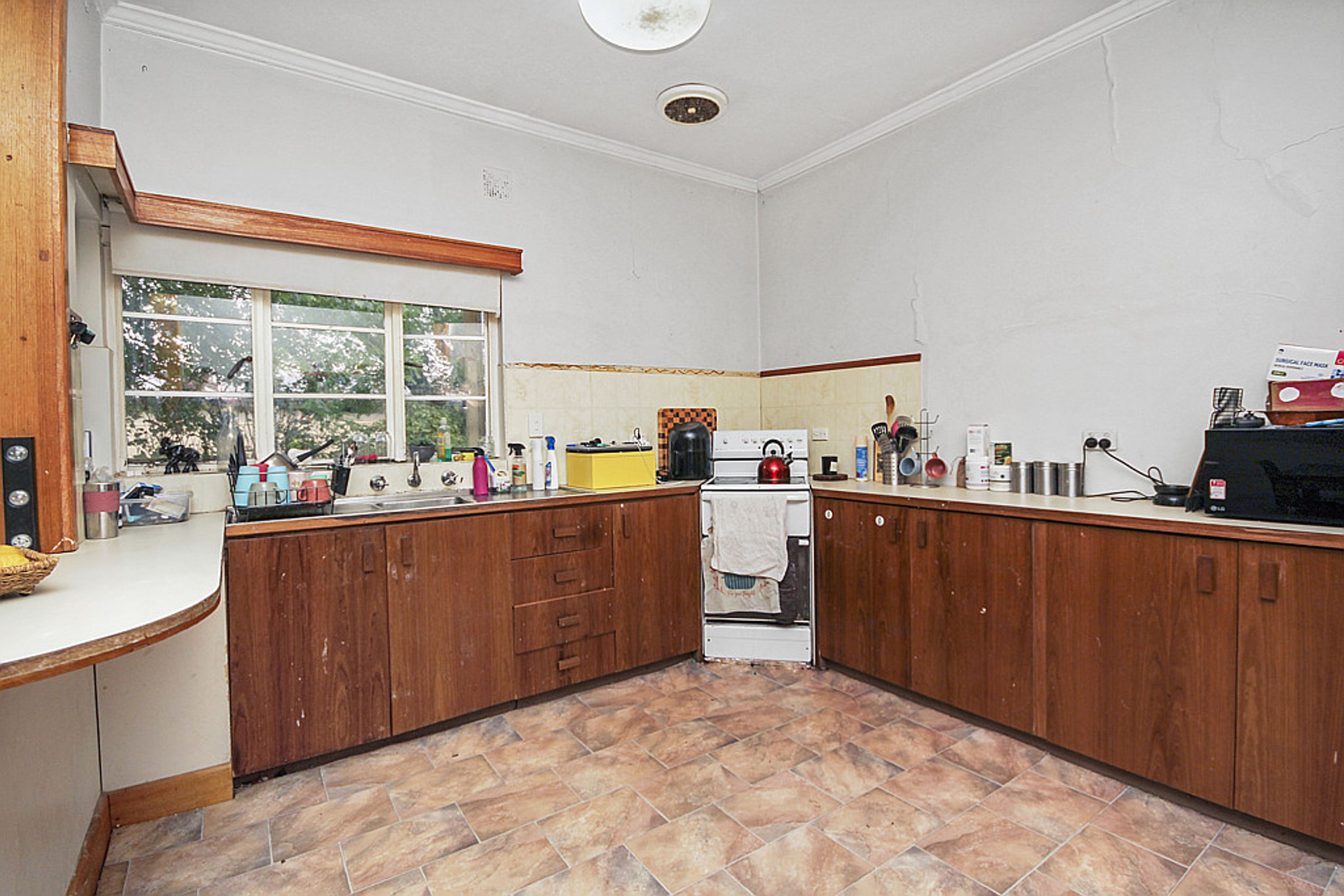 34 Williams Road, Horsham VIC 3400, Horsham - Thumbnail 2