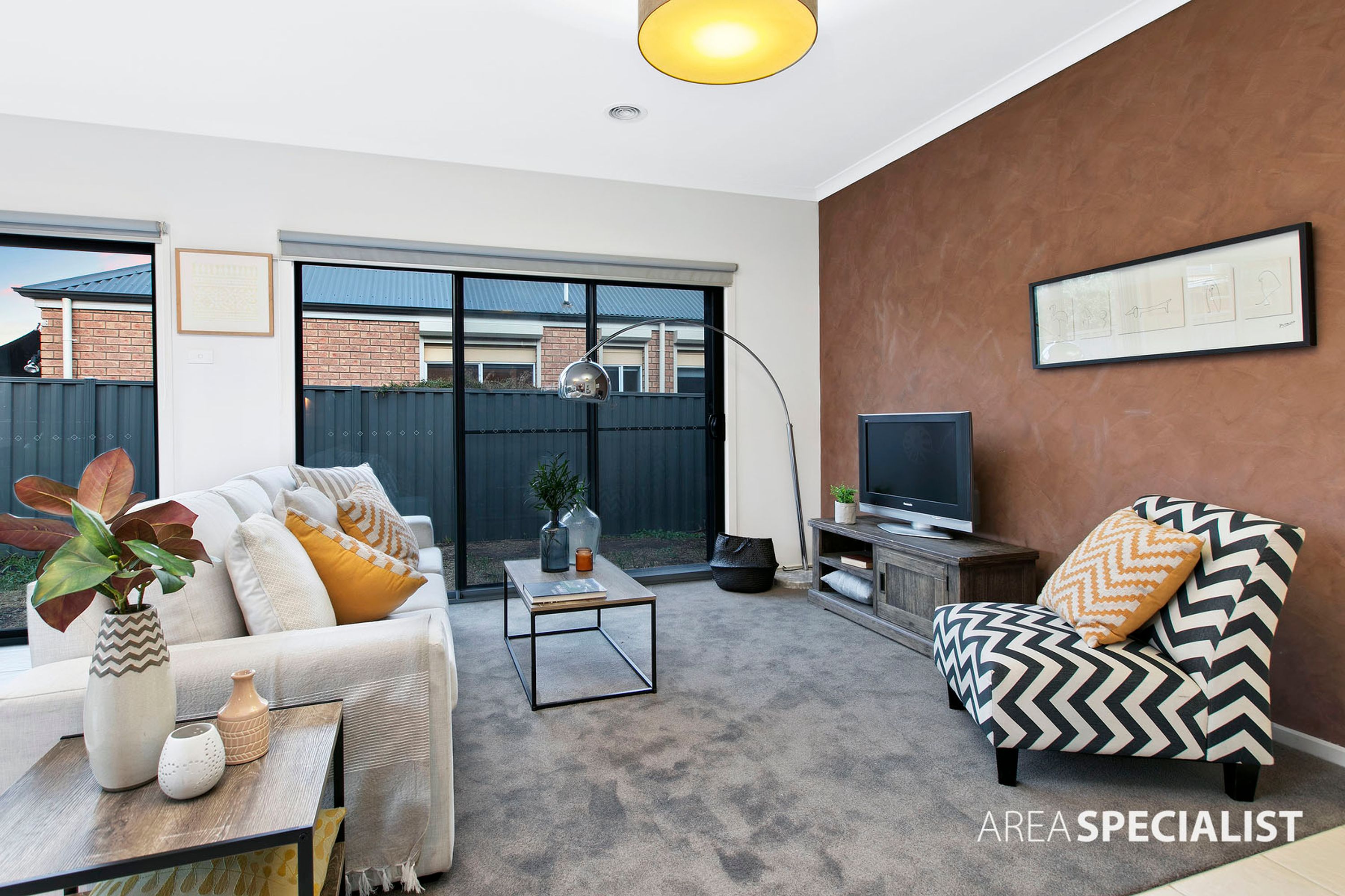 14 Coburn Way, Caroline Springs VIC 3023, Caroline Springs - Thumbnail 4